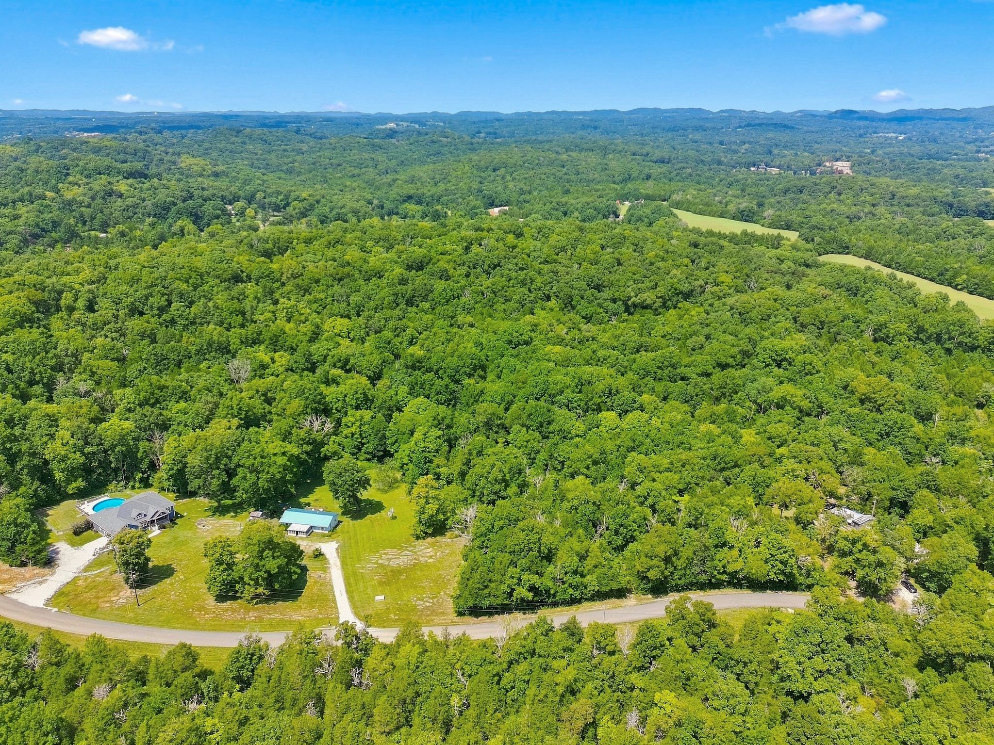 5462 Creek View Rd Property Photo 15