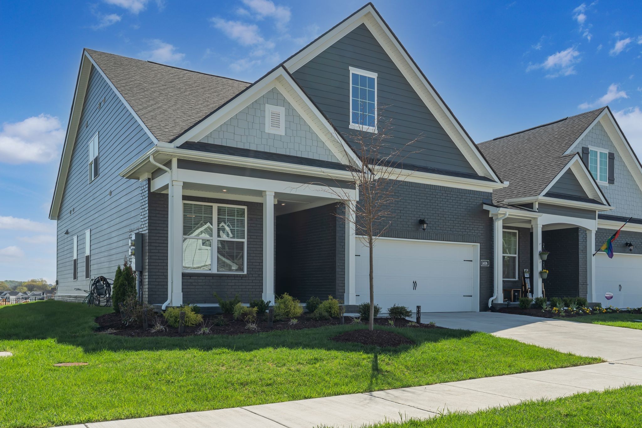 1406 Autumn Leaf Ln Property Photo 5