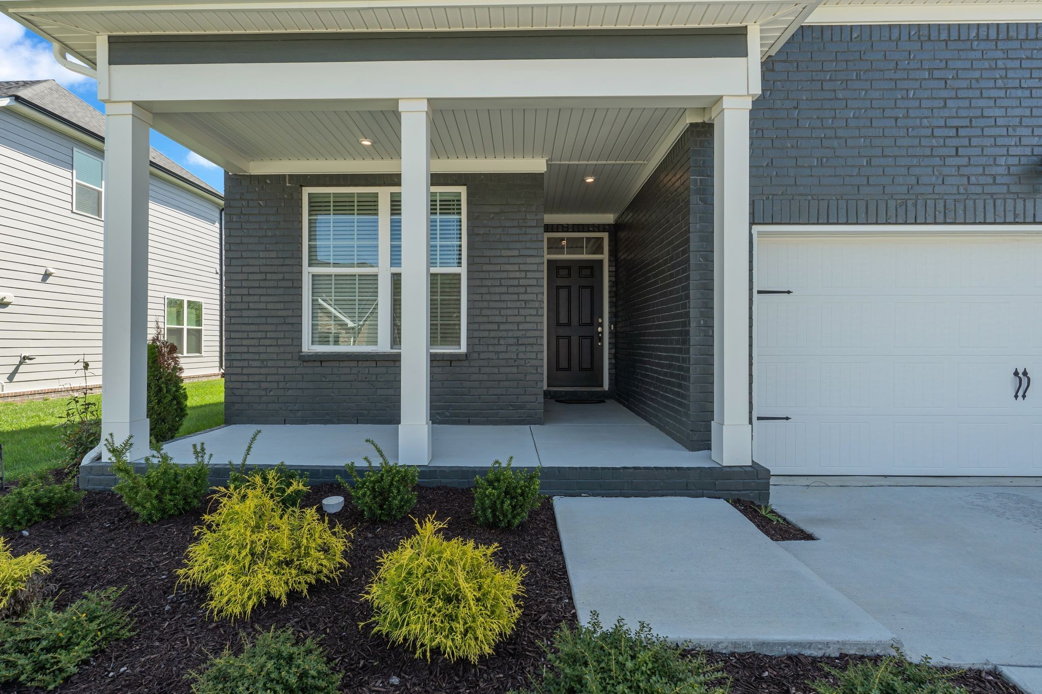 1406 Autumn Leaf Ln Property Photo 7