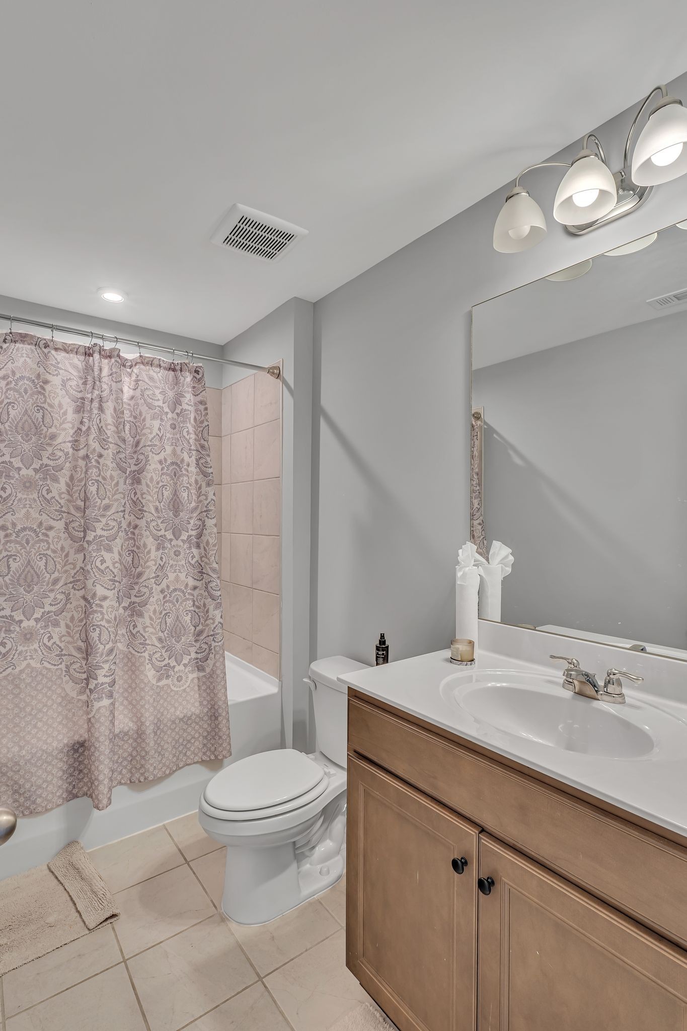 1406 Autumn Leaf Ln Property Photo 31