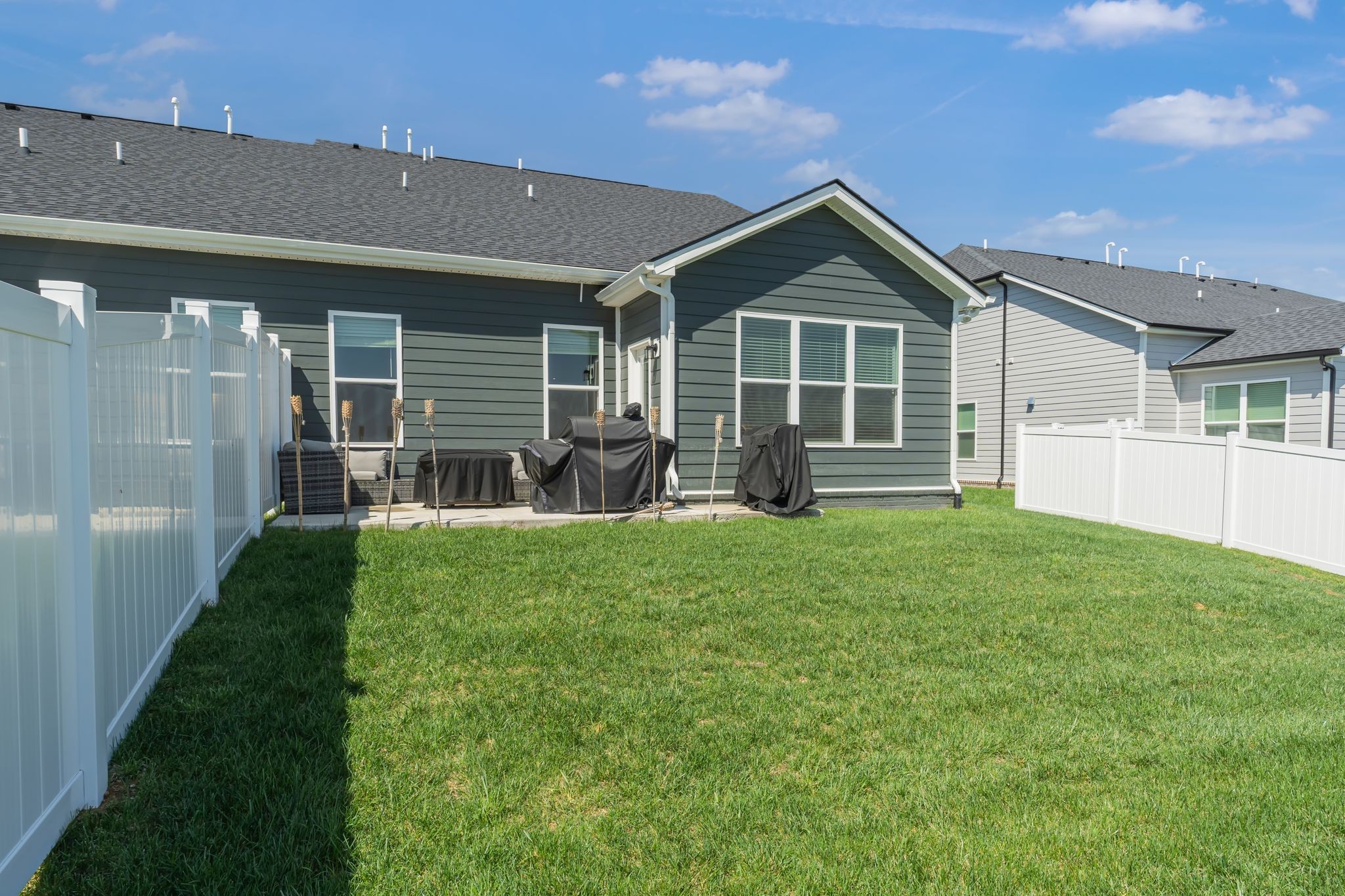 1406 Autumn Leaf Ln Property Photo 33