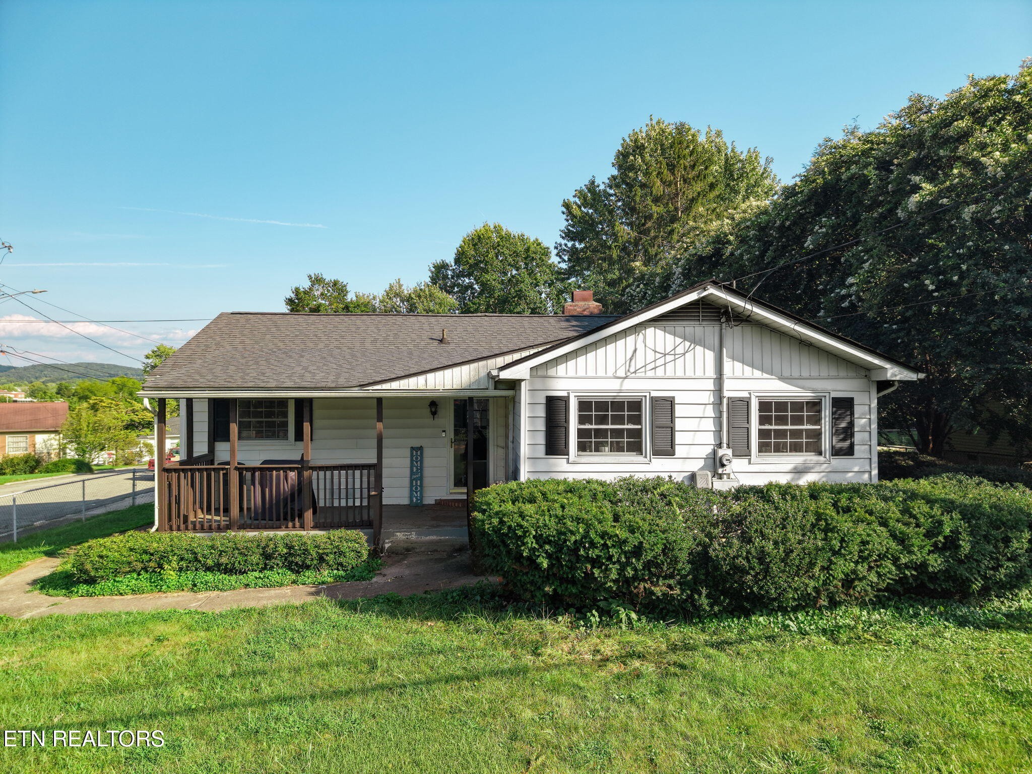 100 Pallas Rd Property Photo 1