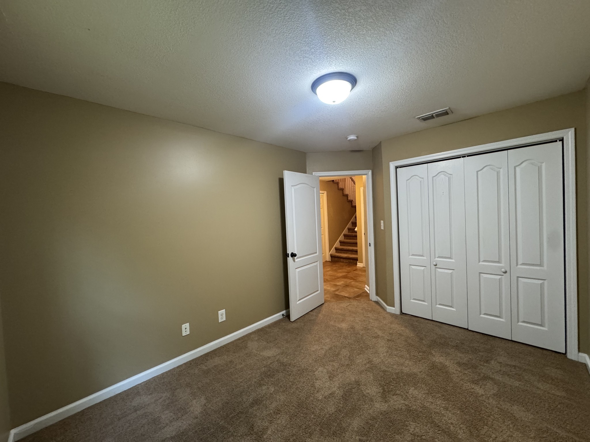 1727 Thistlewood Dr Property Photo 18
