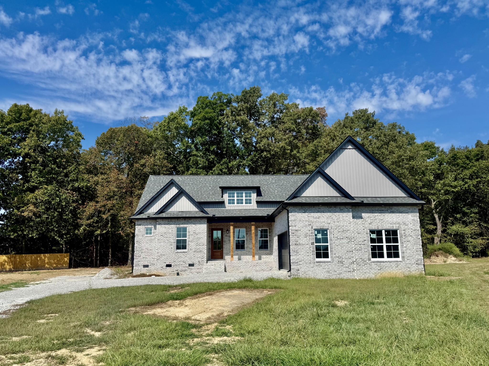 121 Settlers Trace Property Photo 1
