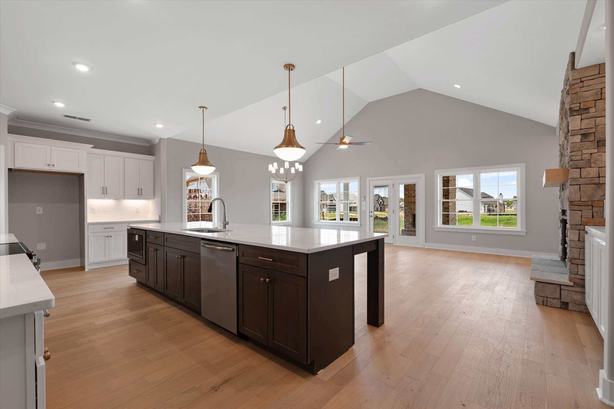 4207 Fargo Ct Property Photo 10