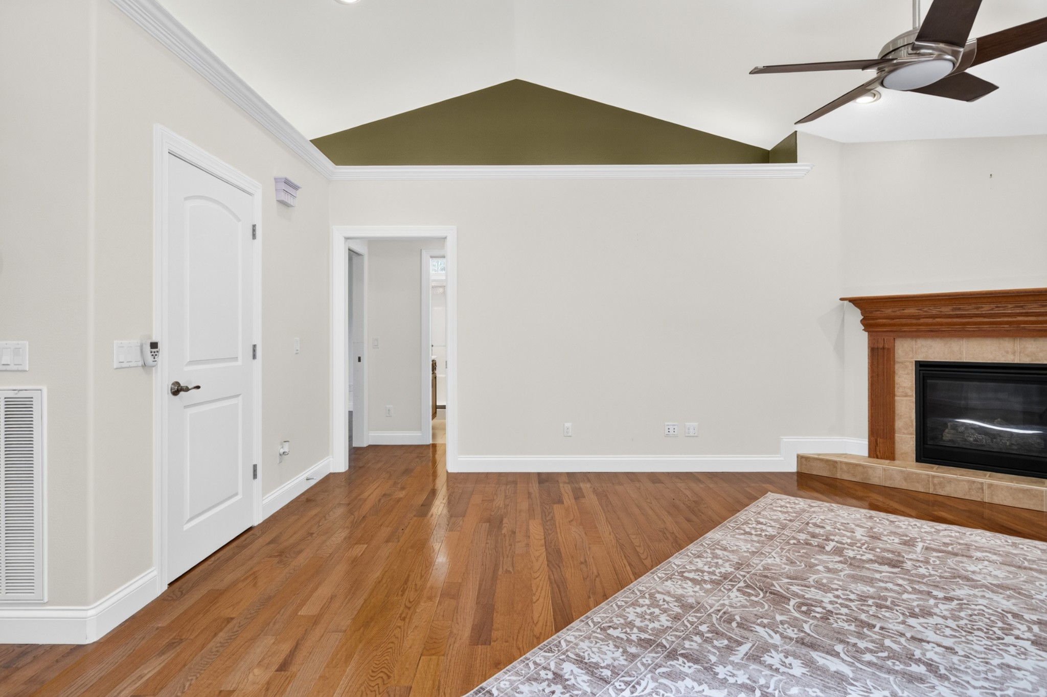 21 Thames Ct Property Photo 9