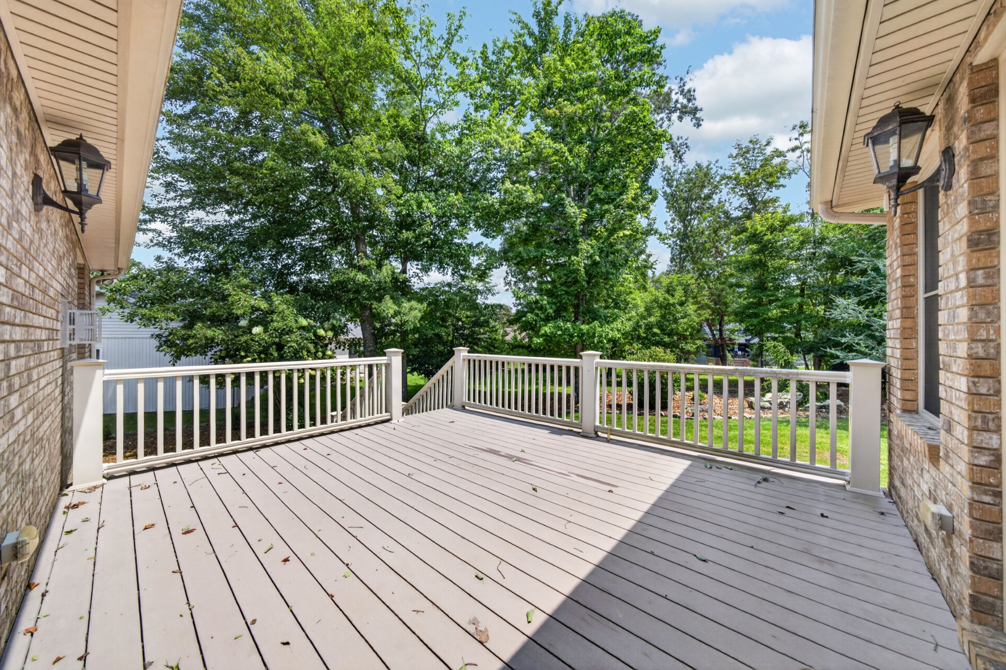 21 Thames Ct Property Photo 15