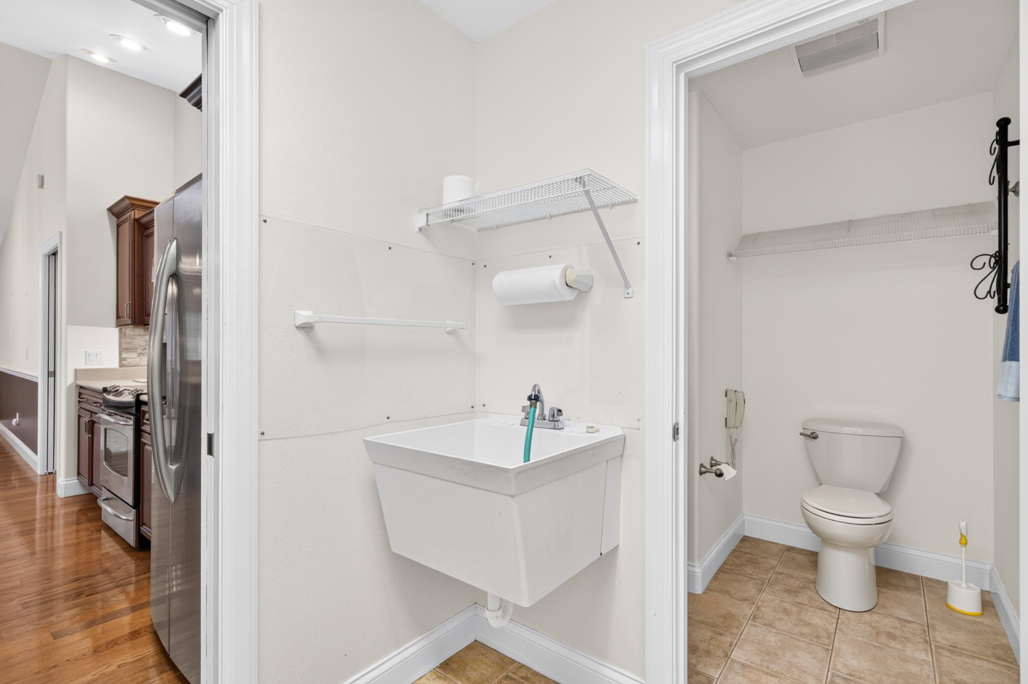 21 Thames Ct Property Photo 27