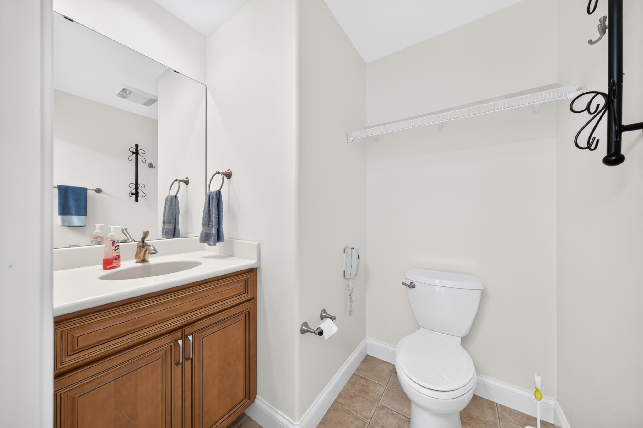 21 Thames Ct Property Photo 28