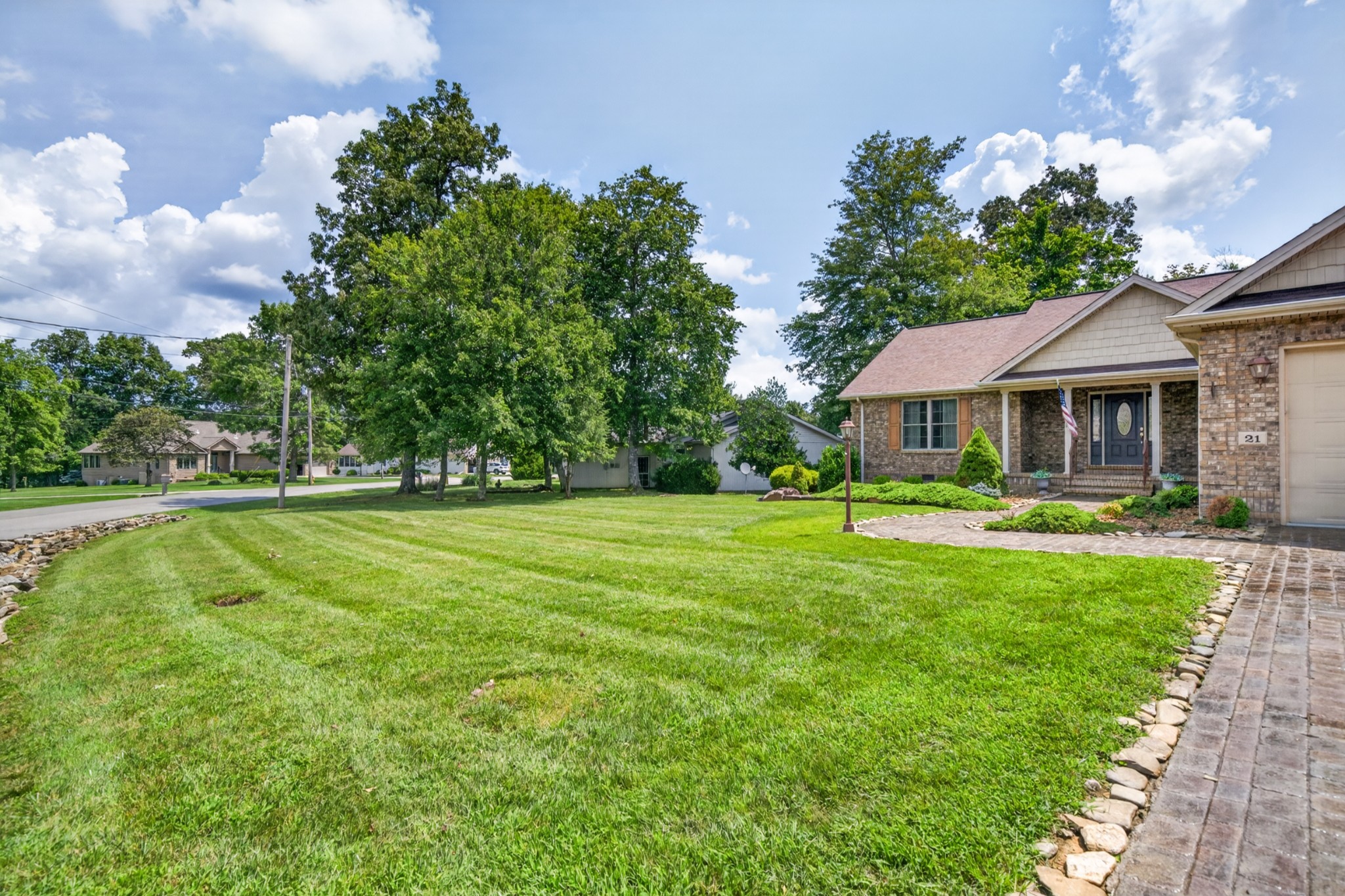 21 Thames Ct Property Photo 47