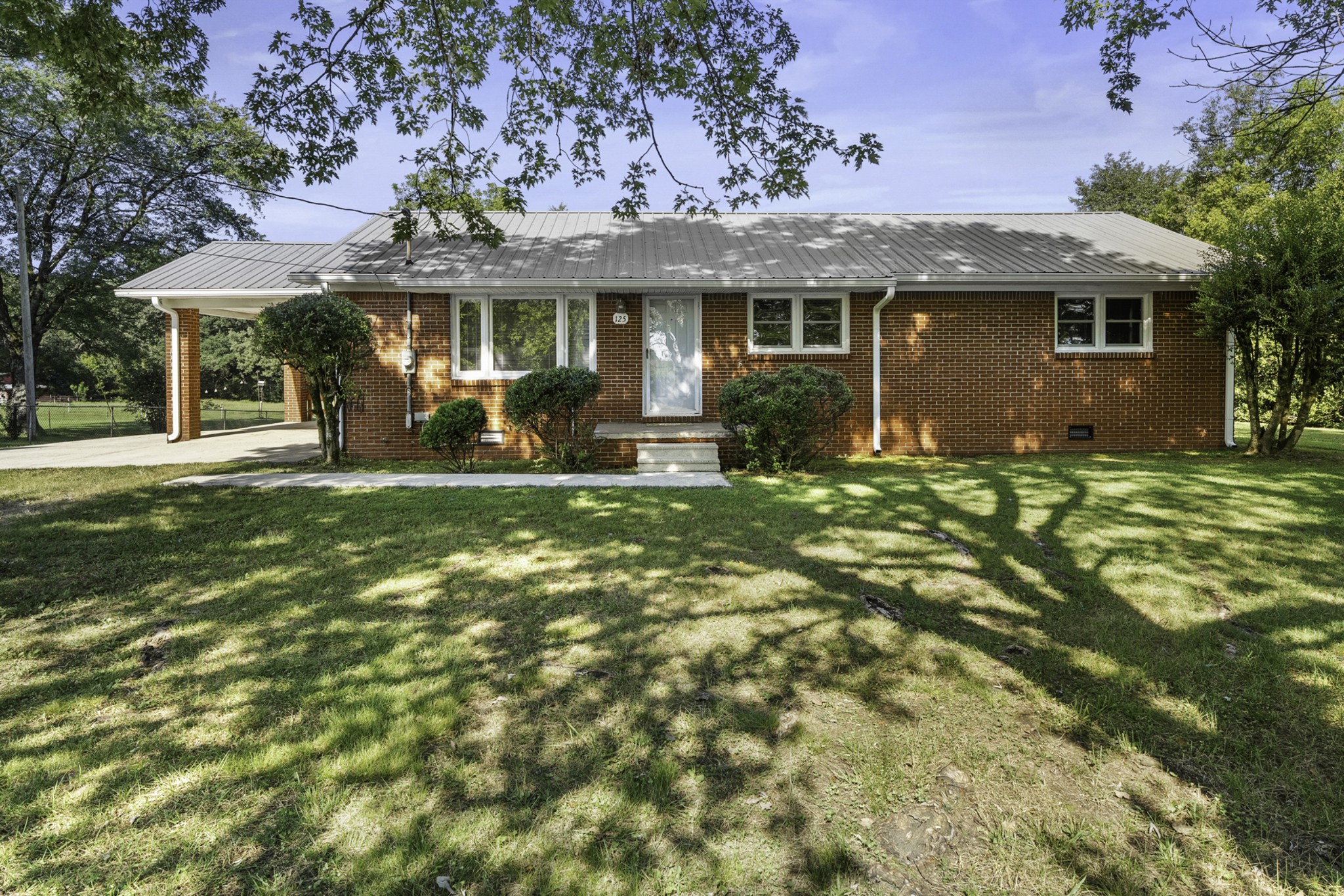 125 Spring Creek Rd Property Photo 1