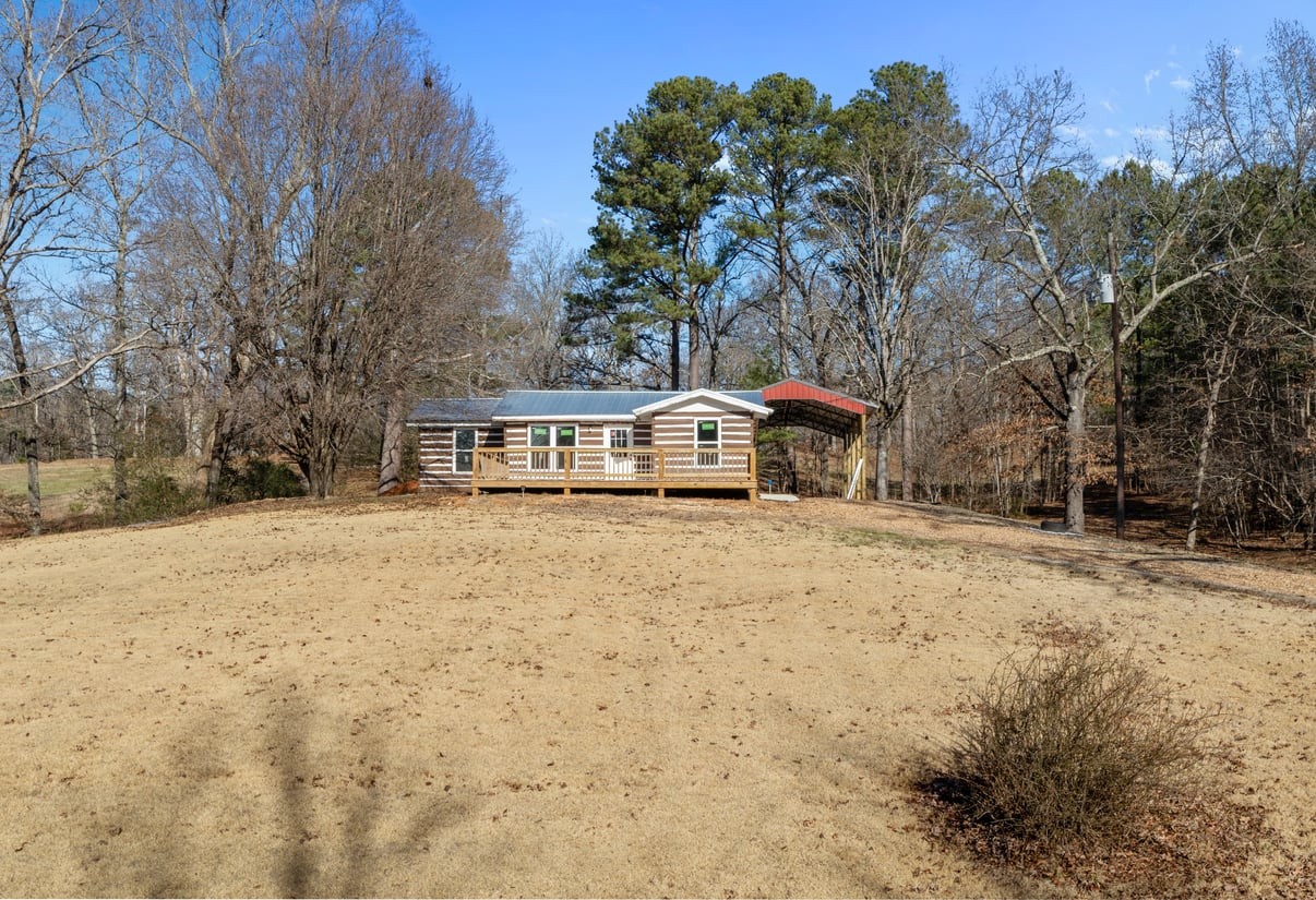 70 Old Bruceton Rd Property Photo 2
