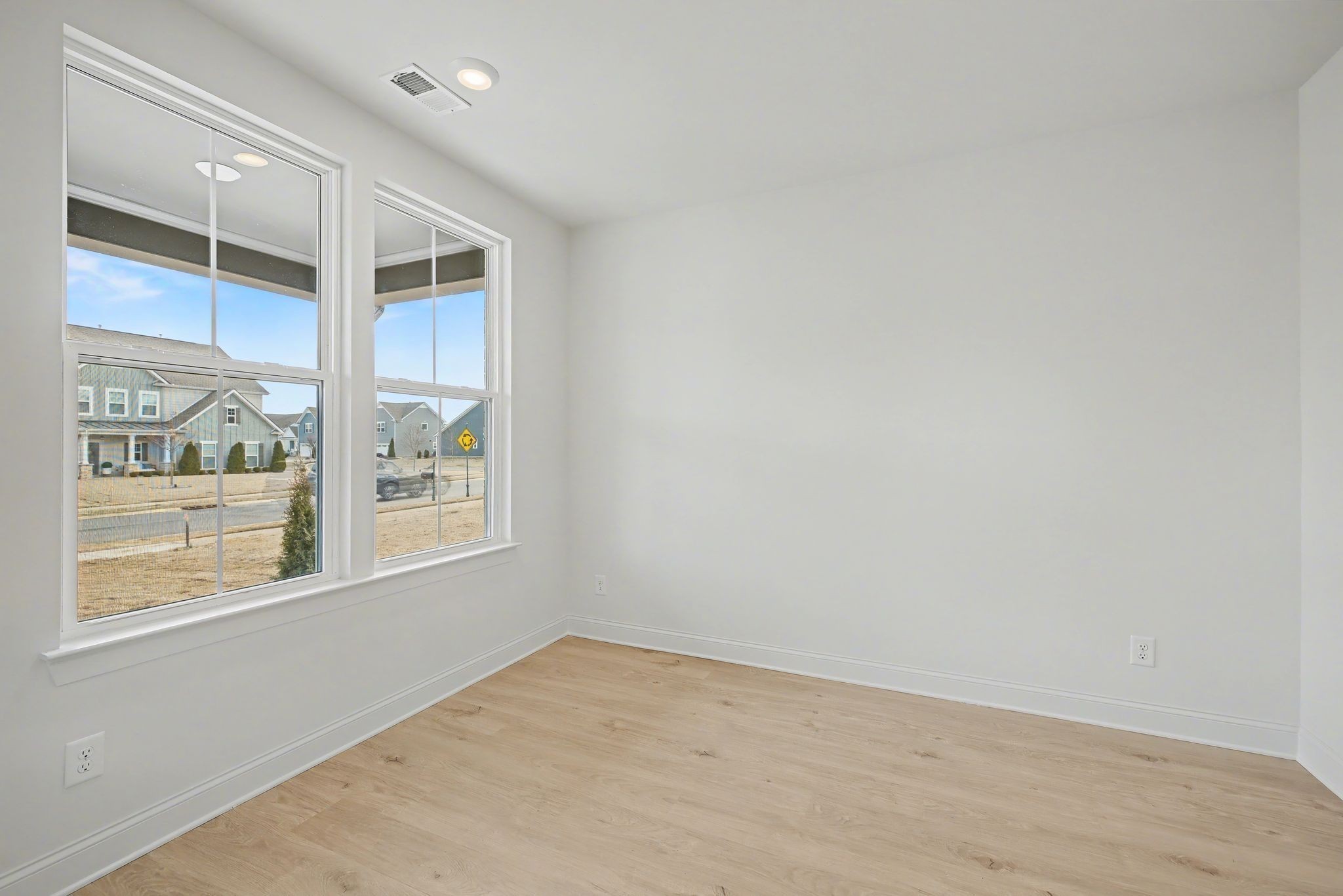 3223 Hopetown Way Property Photo 10