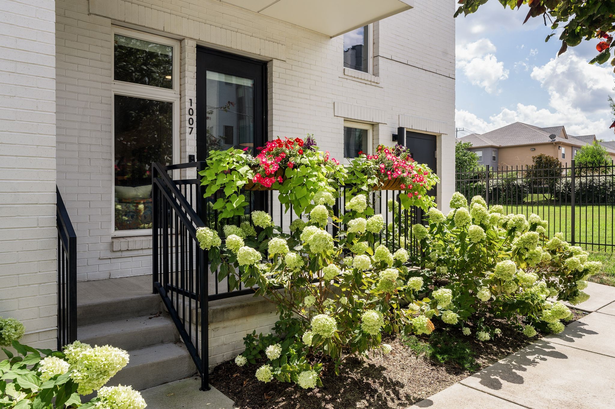 1007 Scovel St Property Photo 1