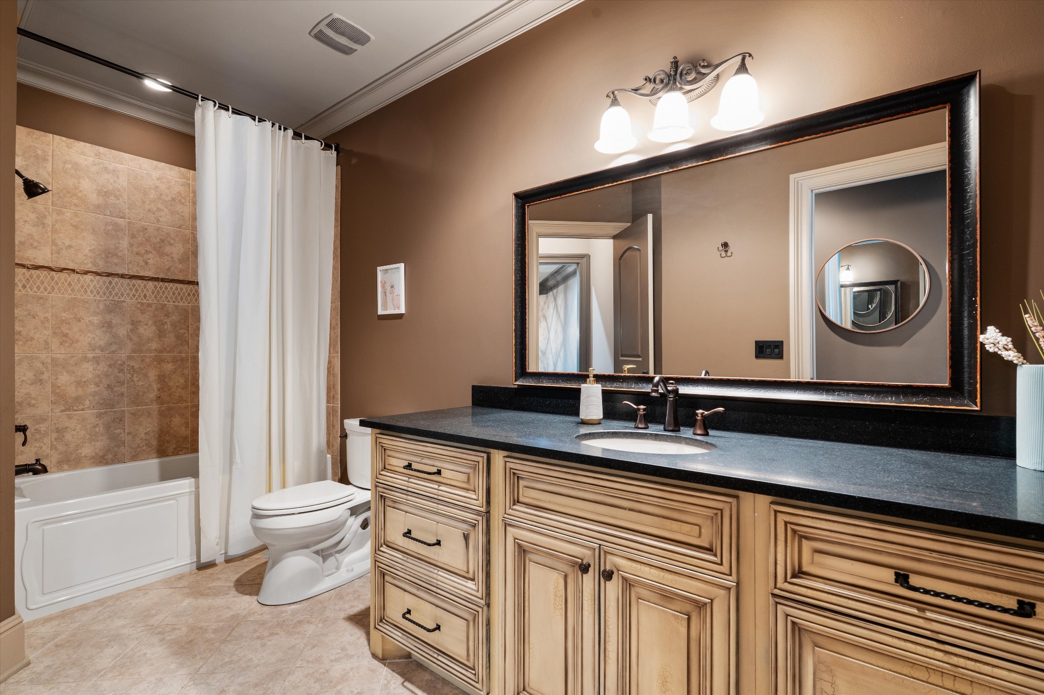 517 Excalibur Ct Property Photo 48