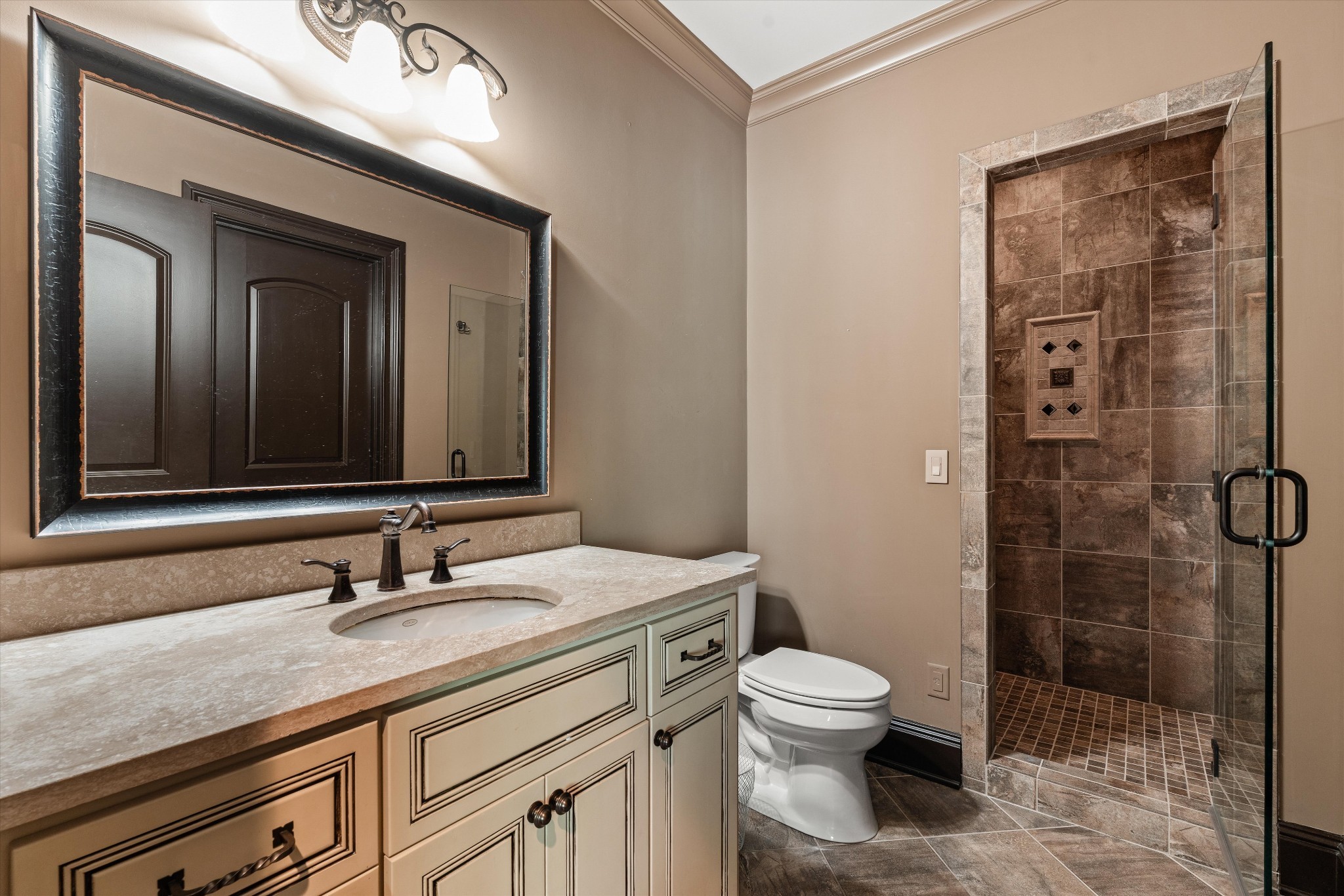 517 Excalibur Ct Property Photo 58