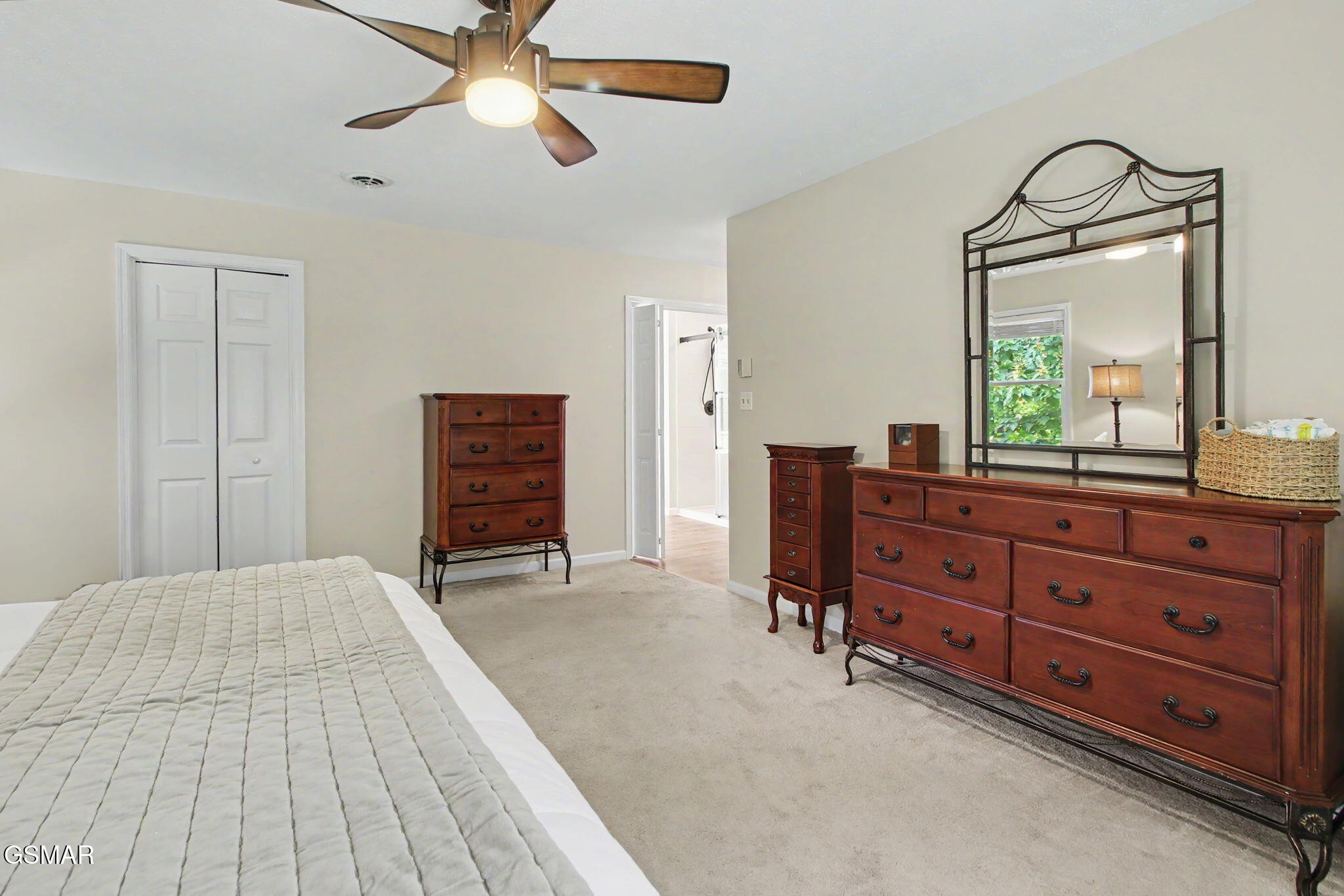 2082 Ridgewood Drive Property Photo 12