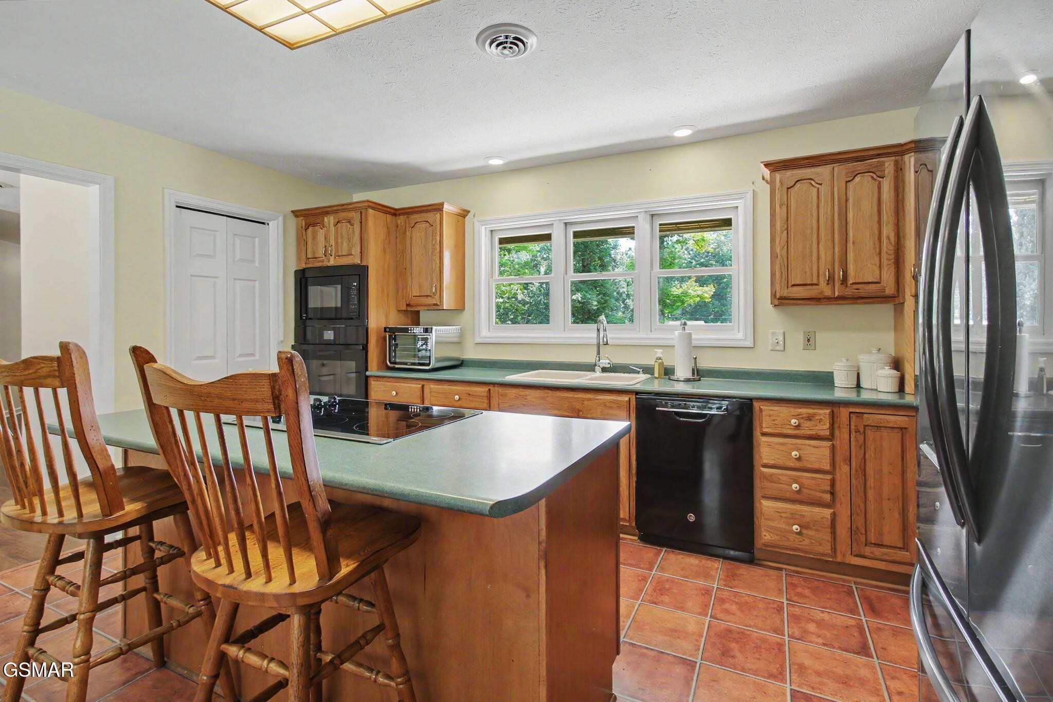 2082 Ridgewood Drive Property Photo 26