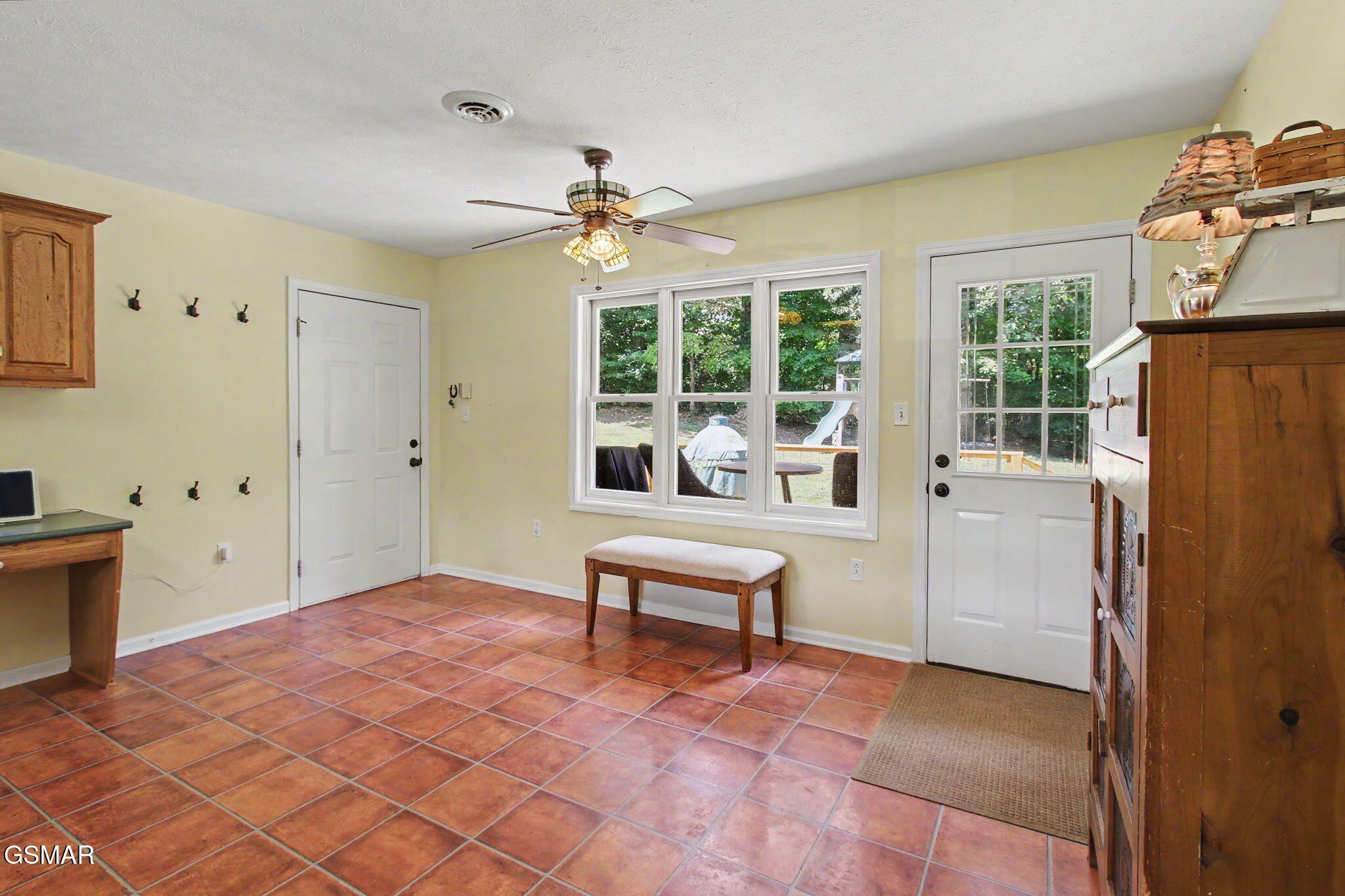 2082 Ridgewood Drive Property Photo 27