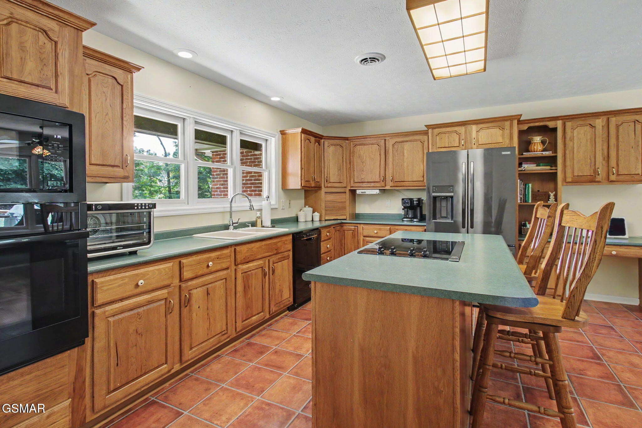 2082 Ridgewood Drive Property Photo 28