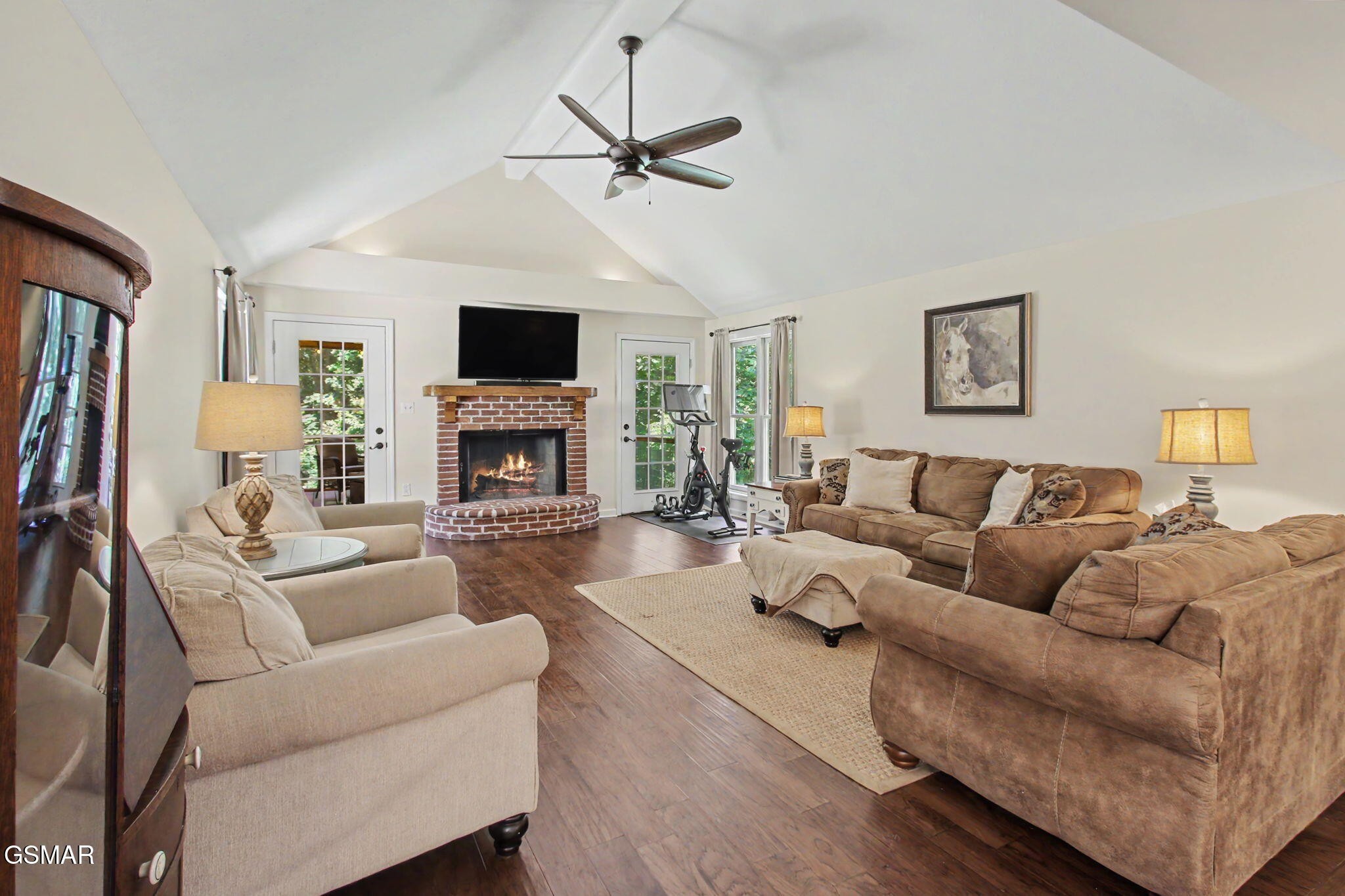 2082 Ridgewood Drive Property Photo 32