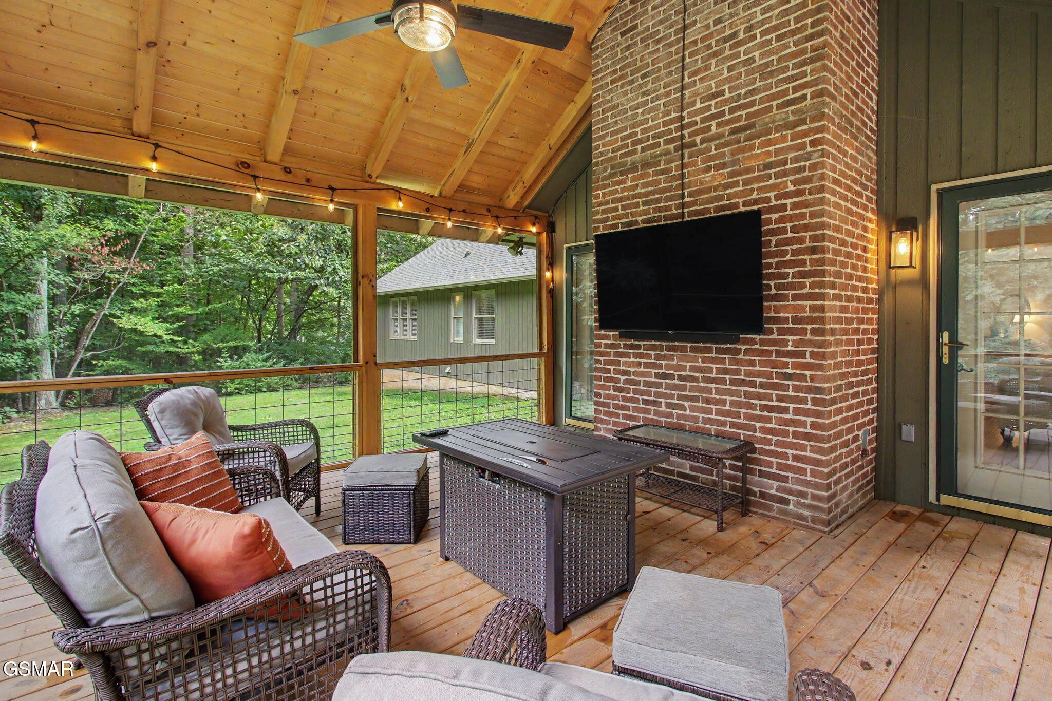 2082 Ridgewood Drive Property Photo 35