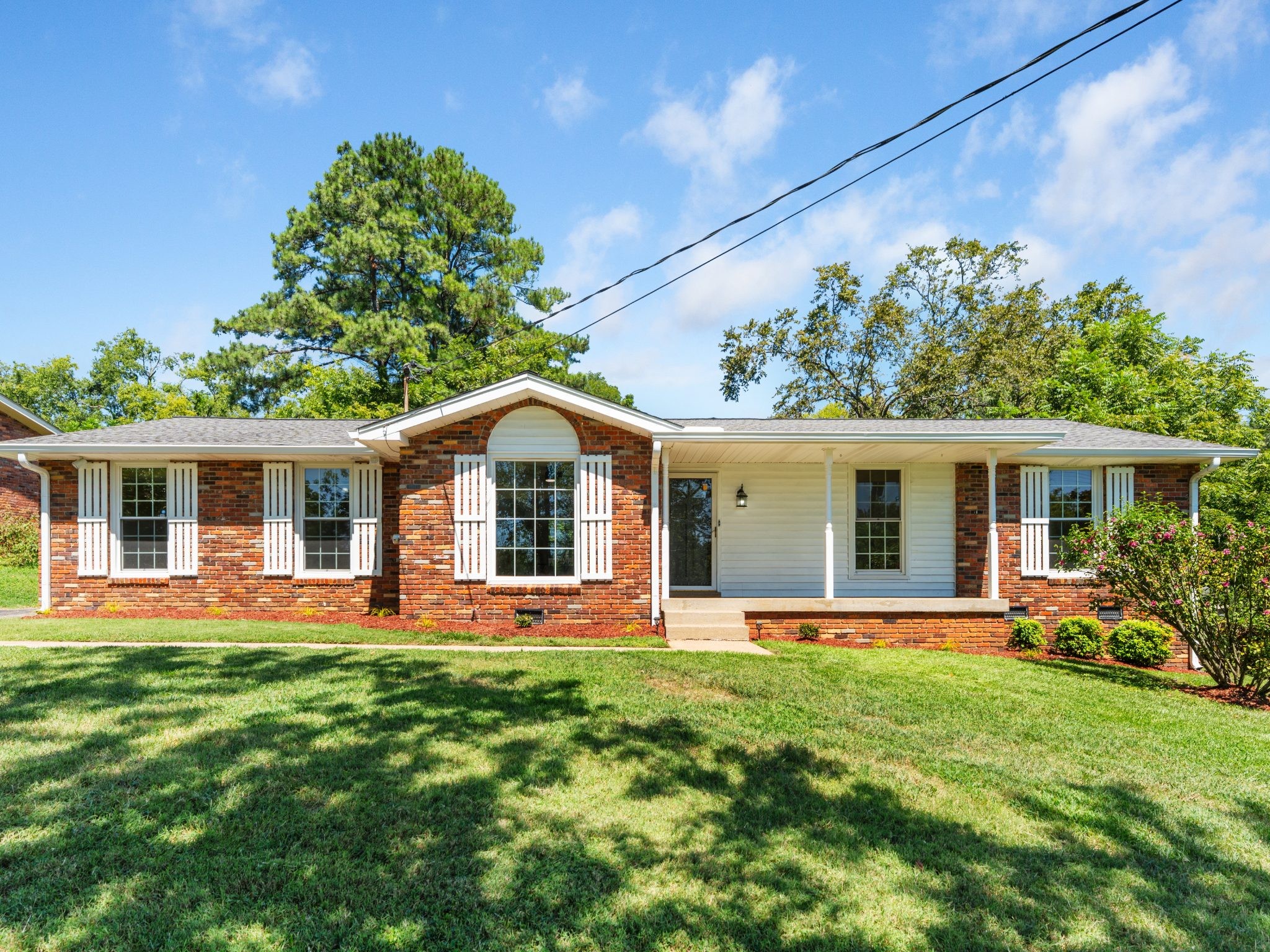 126 Gatone Dr Property Photo 1
