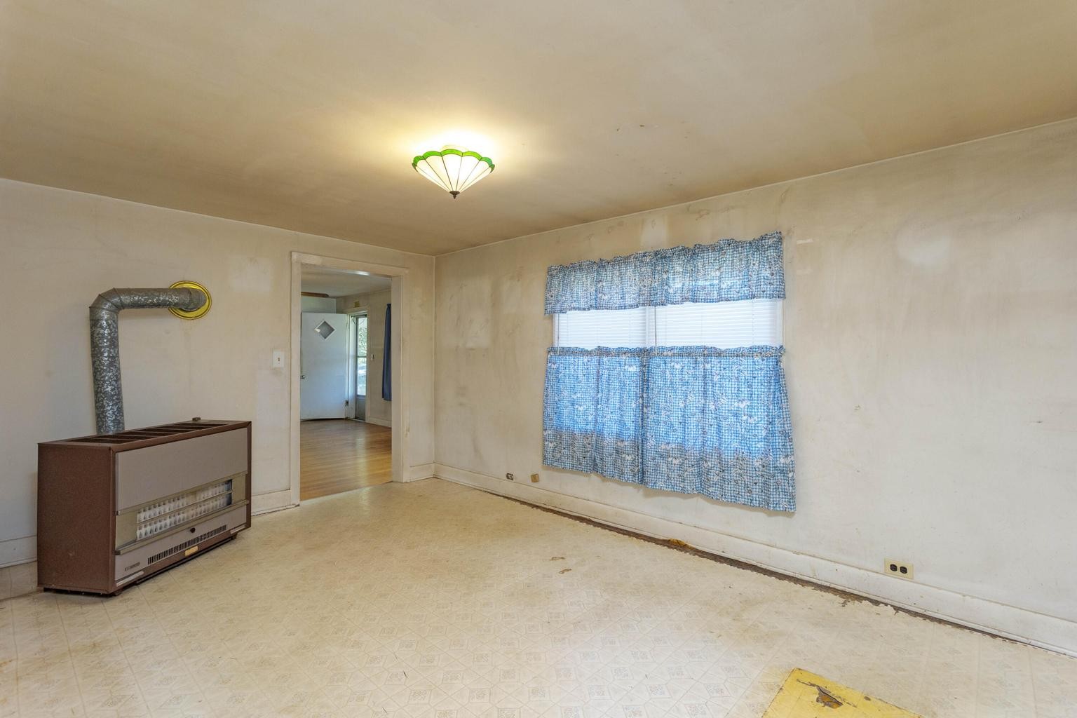 4924 Wolf Creek Rd Property Photo 13