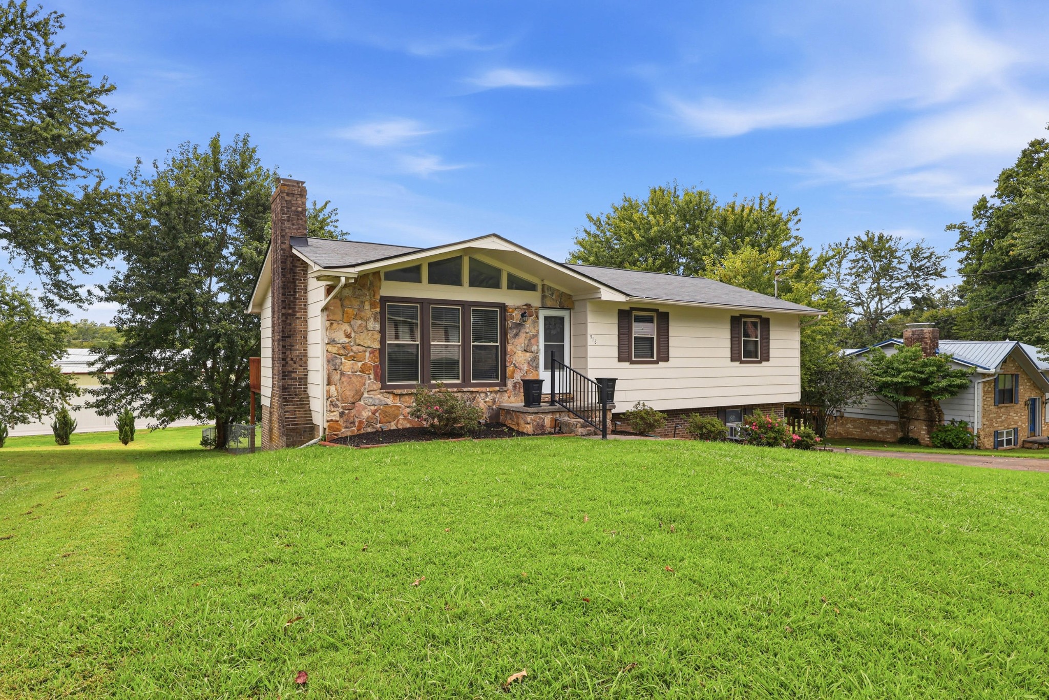 916 Tri Cir, Ne Property Photo 4
