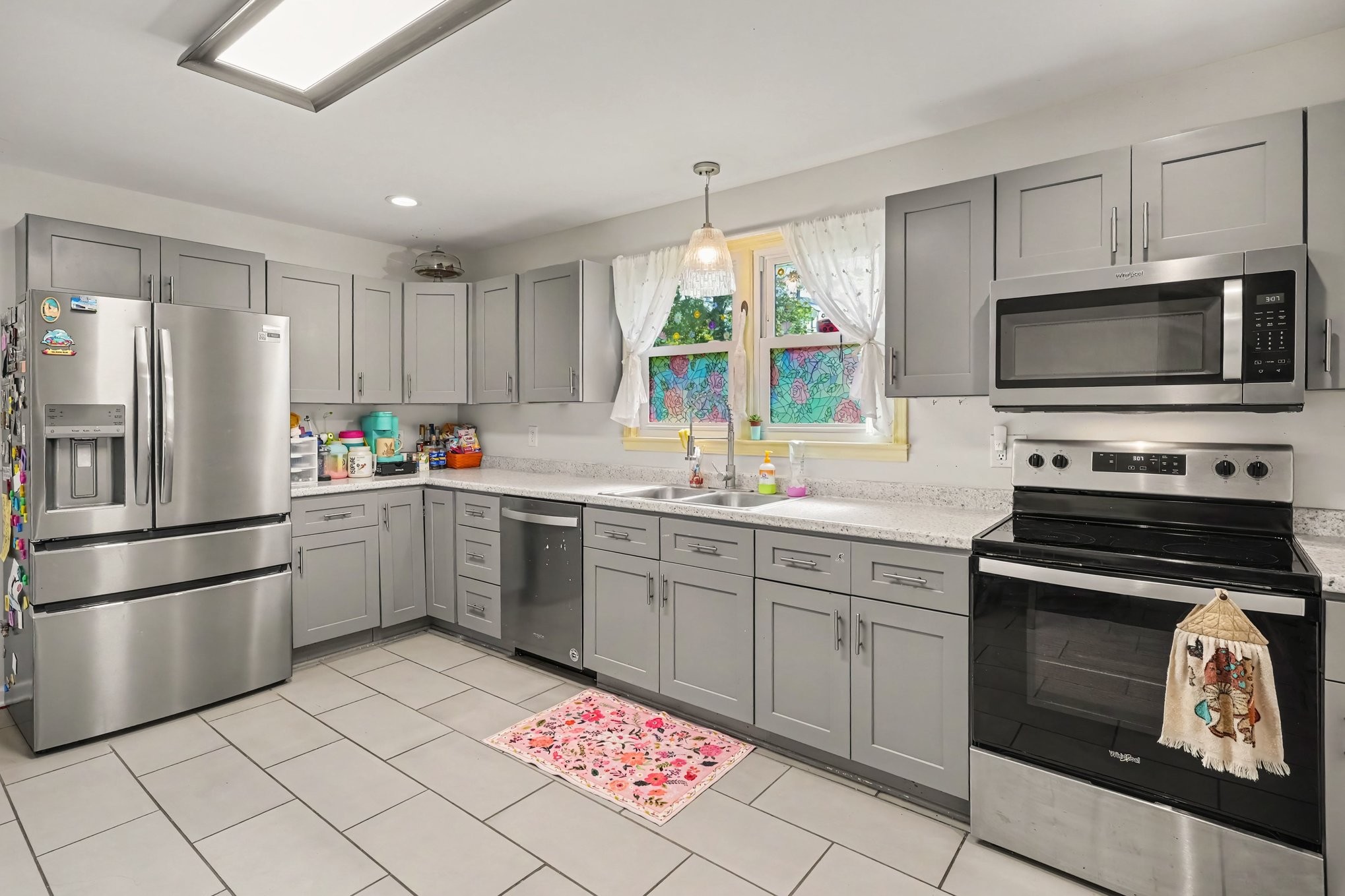 2099 Webster St Property Photo 6