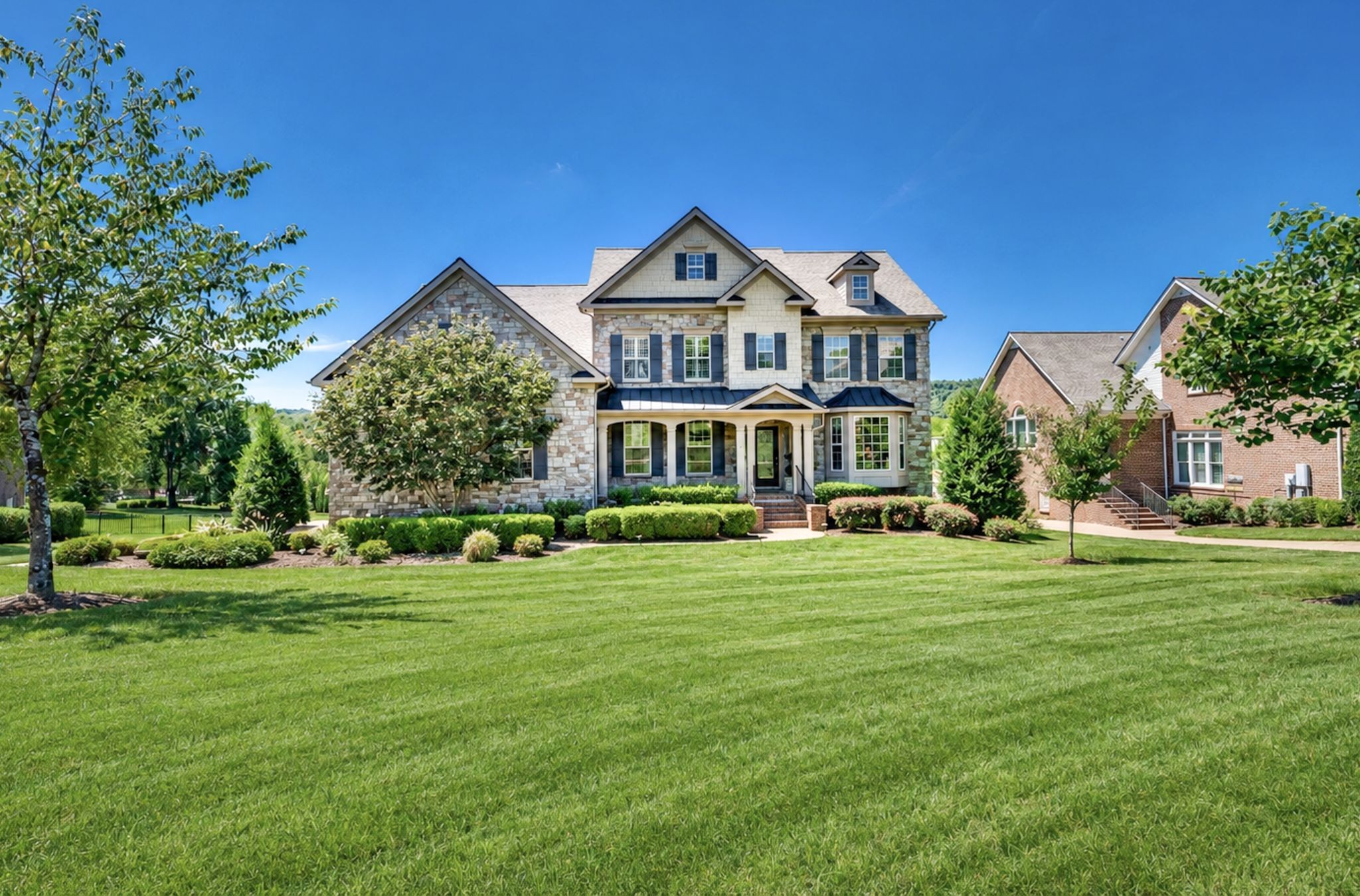 1833 Bronwyn Ct