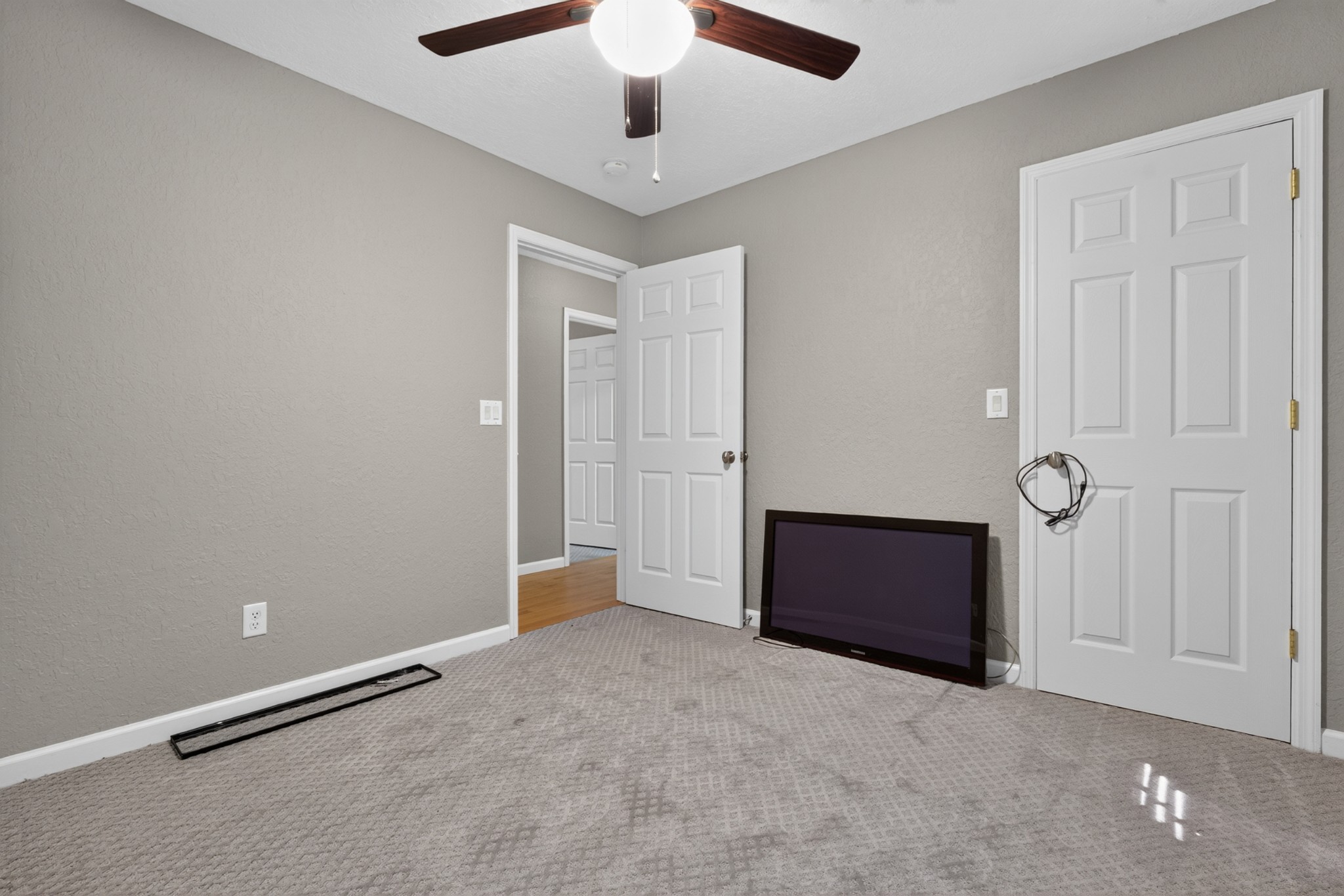 107 Chickory Ln Property Photo 32