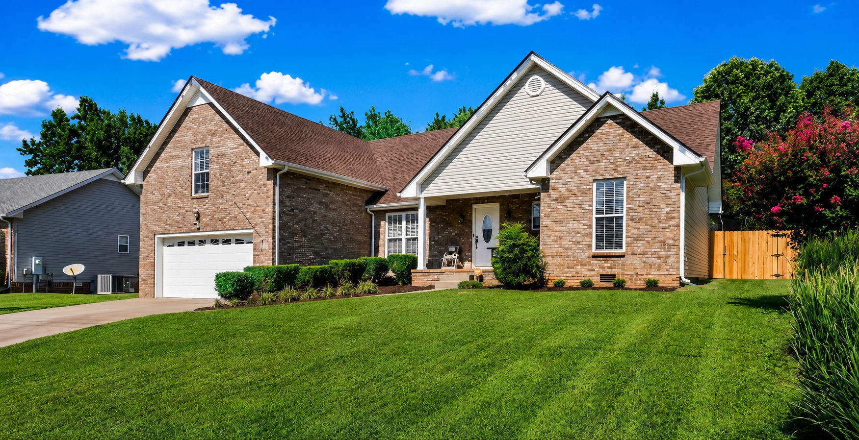 1371 Mountain Way Property Photo 1