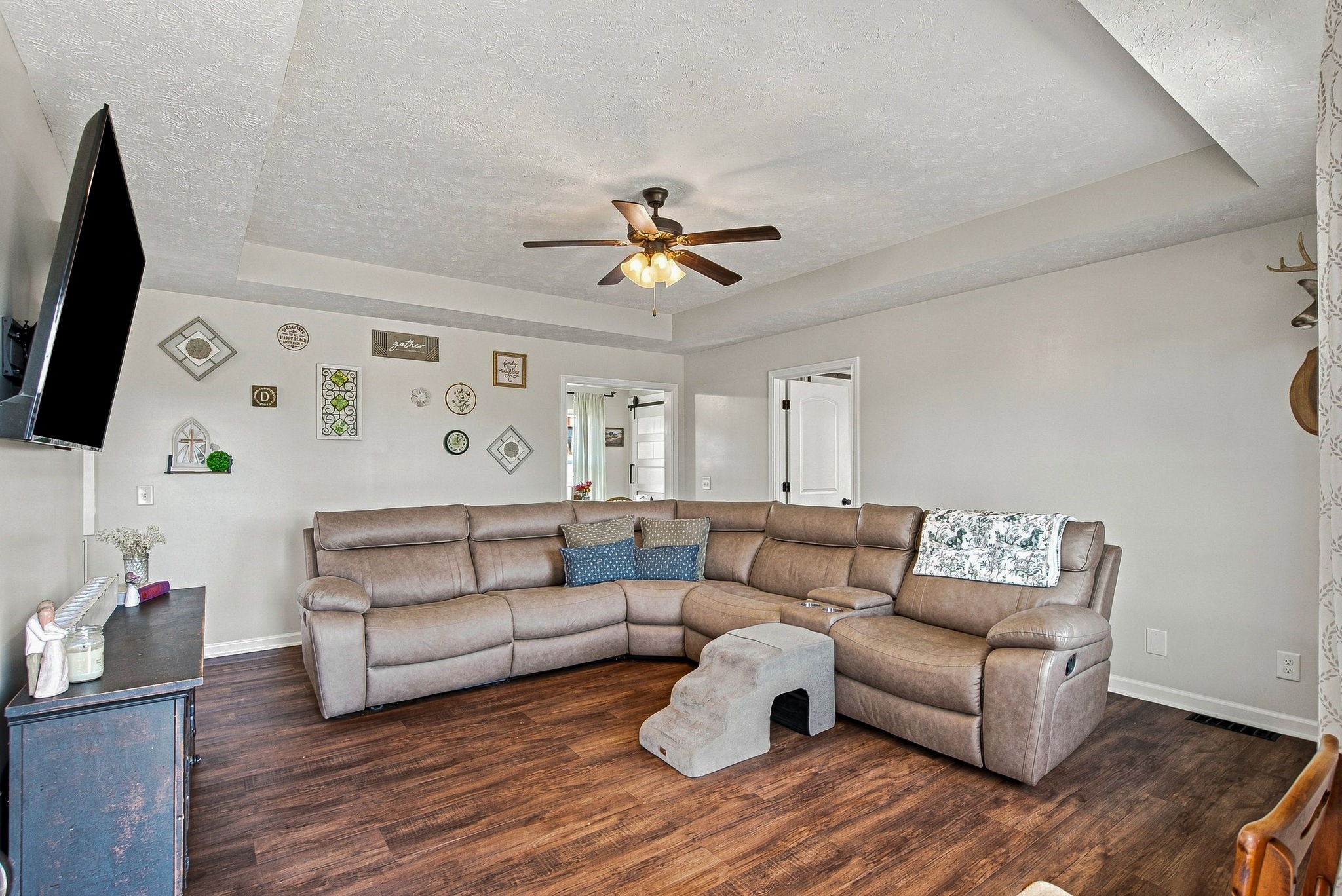 212 Shaub Rd Property Photo 6