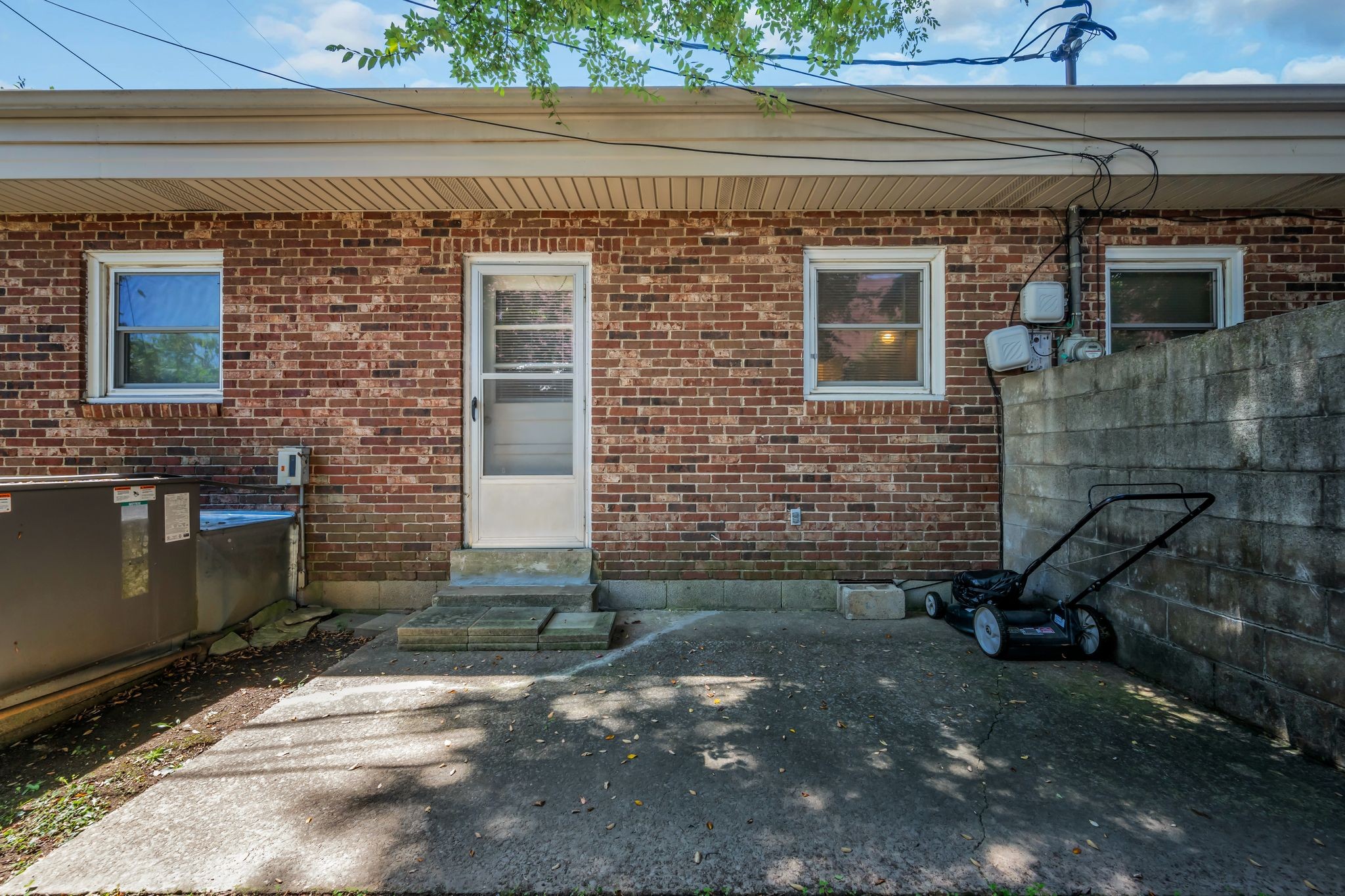108 Villa Cir Property Photo 28