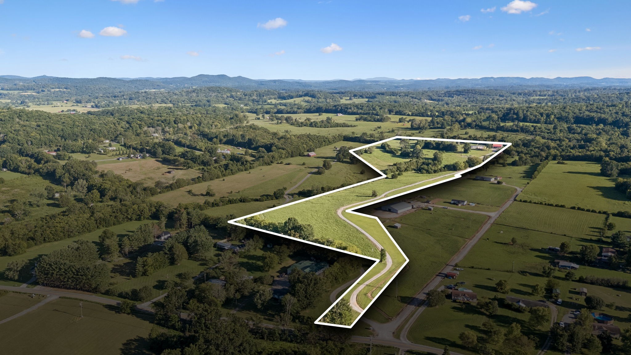 8958 Trousdale Ferry Pike Property Photo 3