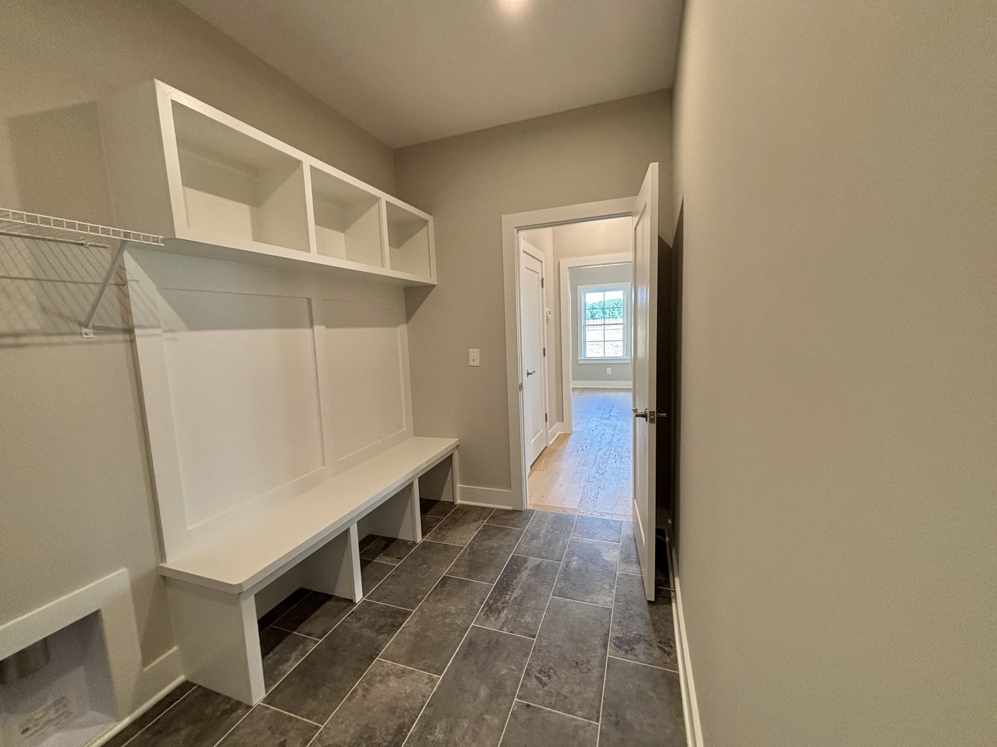 5557 Sinclair St Property Photo 9