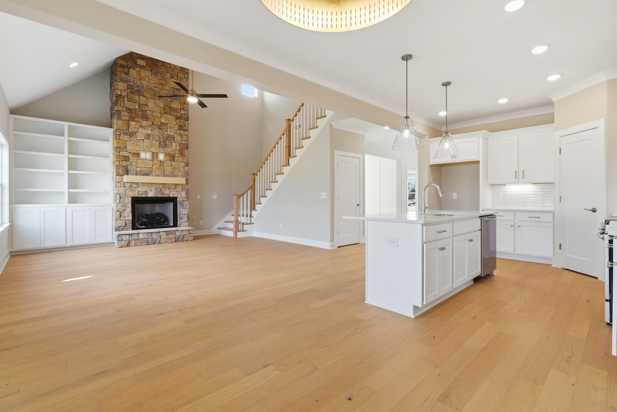 5557 Sinclair St Property Photo 16