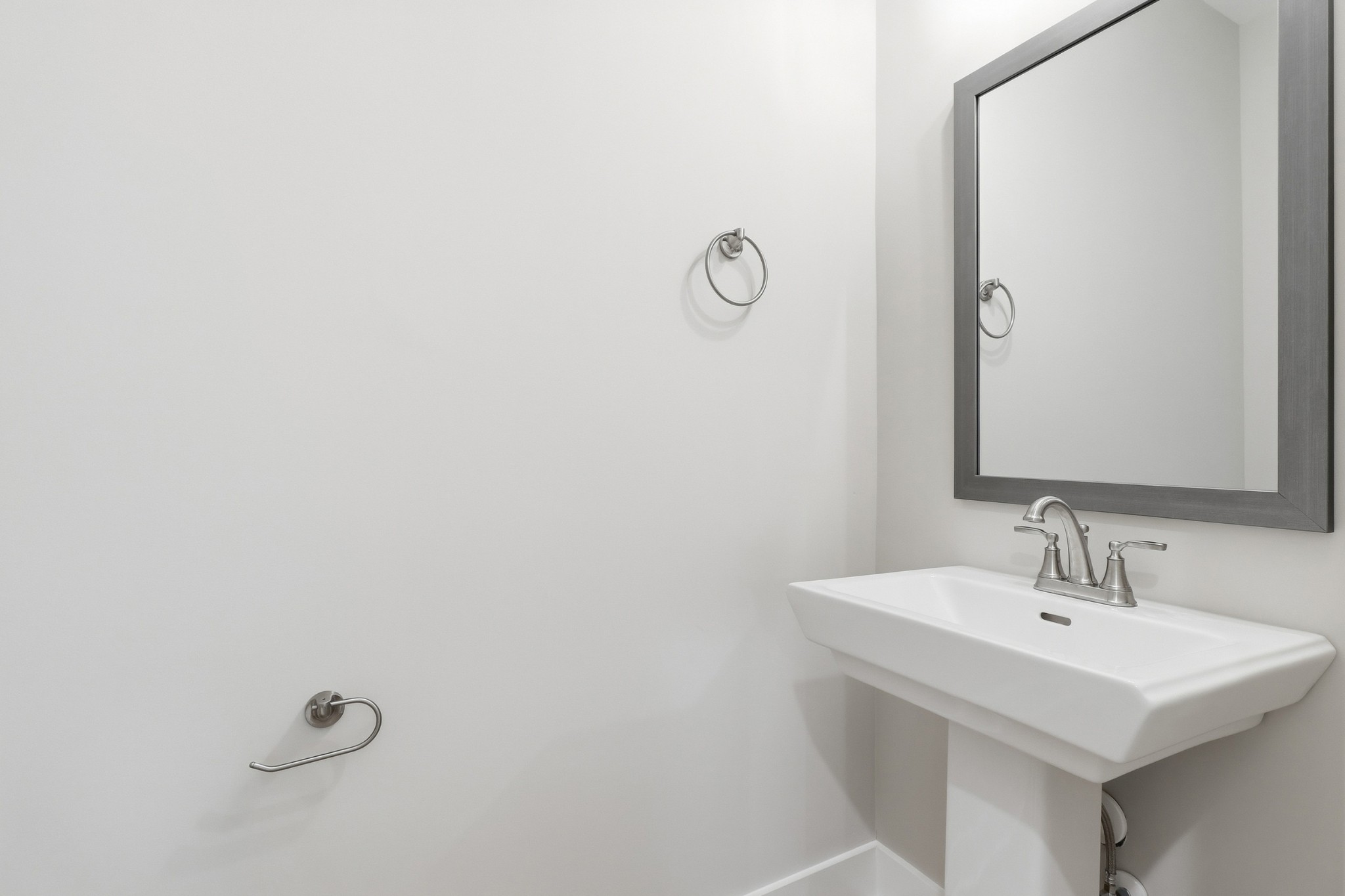 5557 Sinclair St Property Photo 24