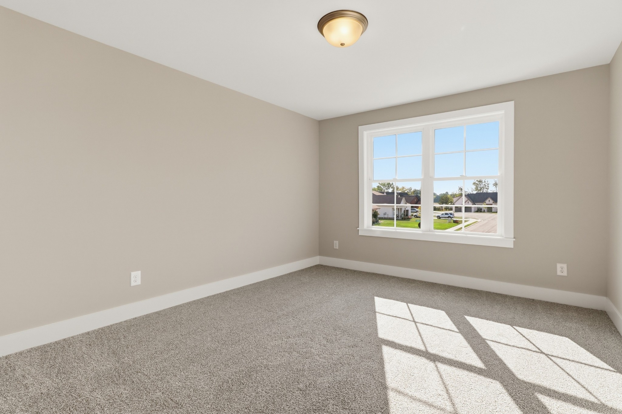 5561 Sinclair St Property Photo 26