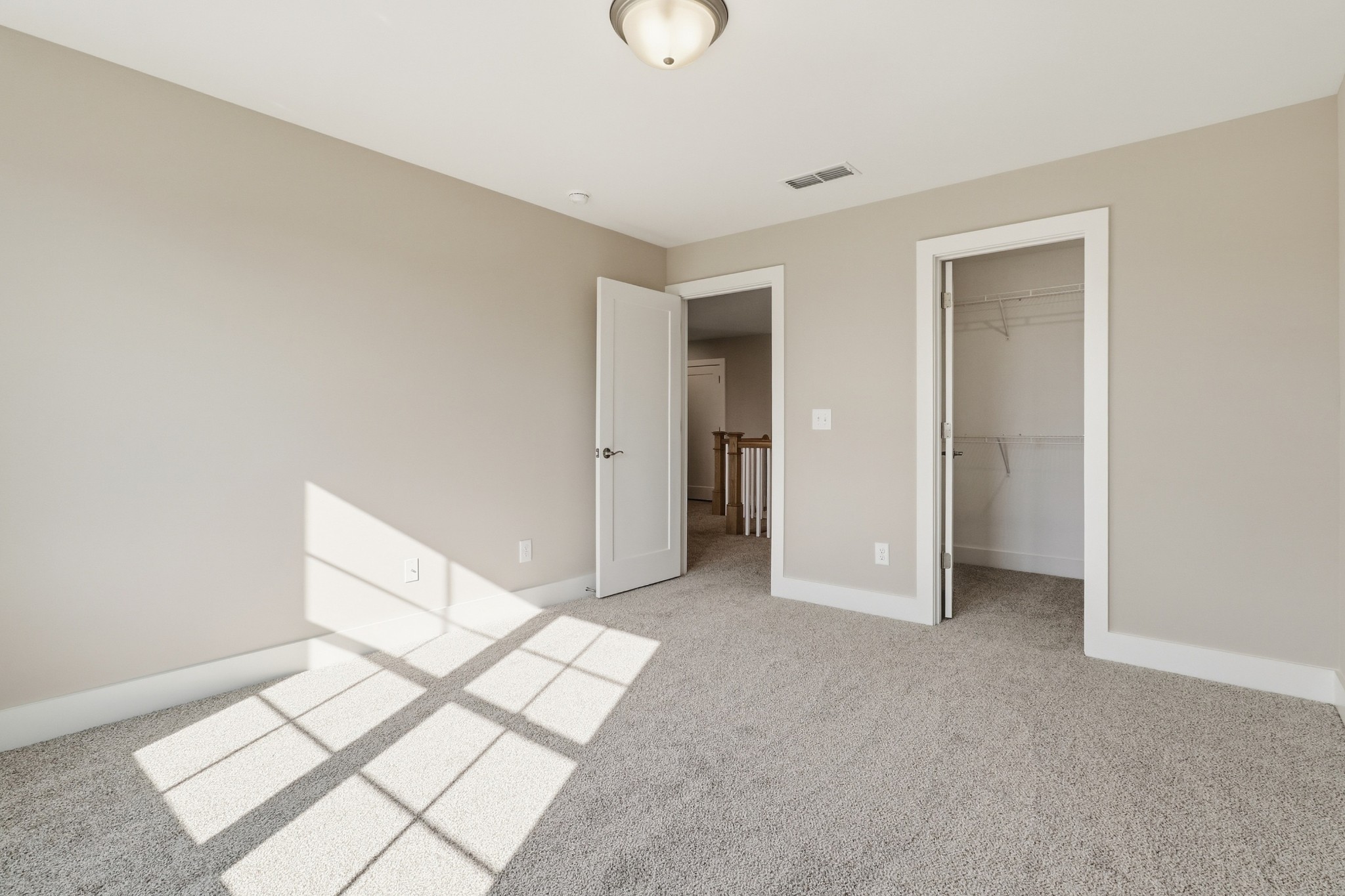 5561 Sinclair St Property Photo 27