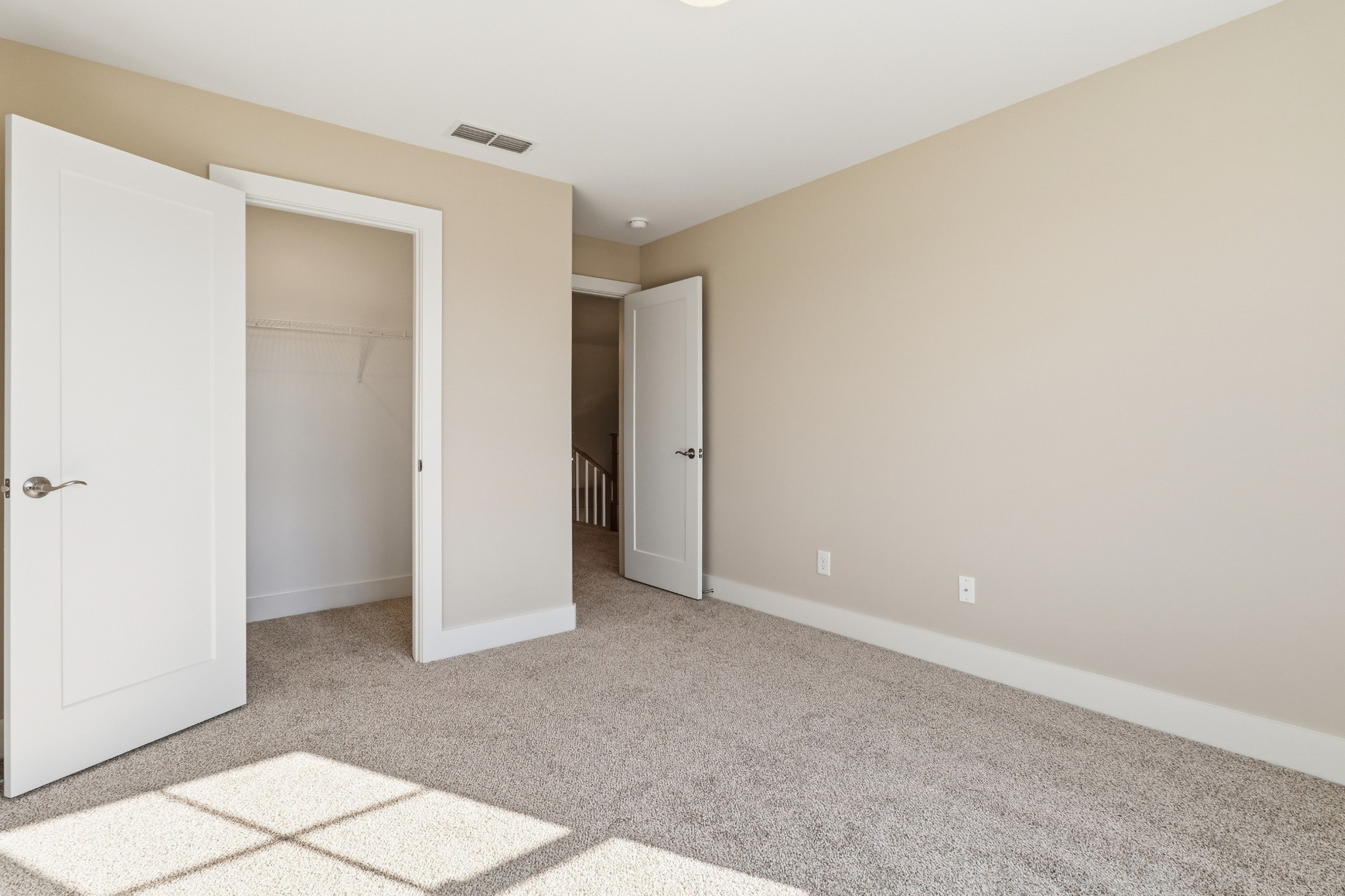 5561 Sinclair St Property Photo 29