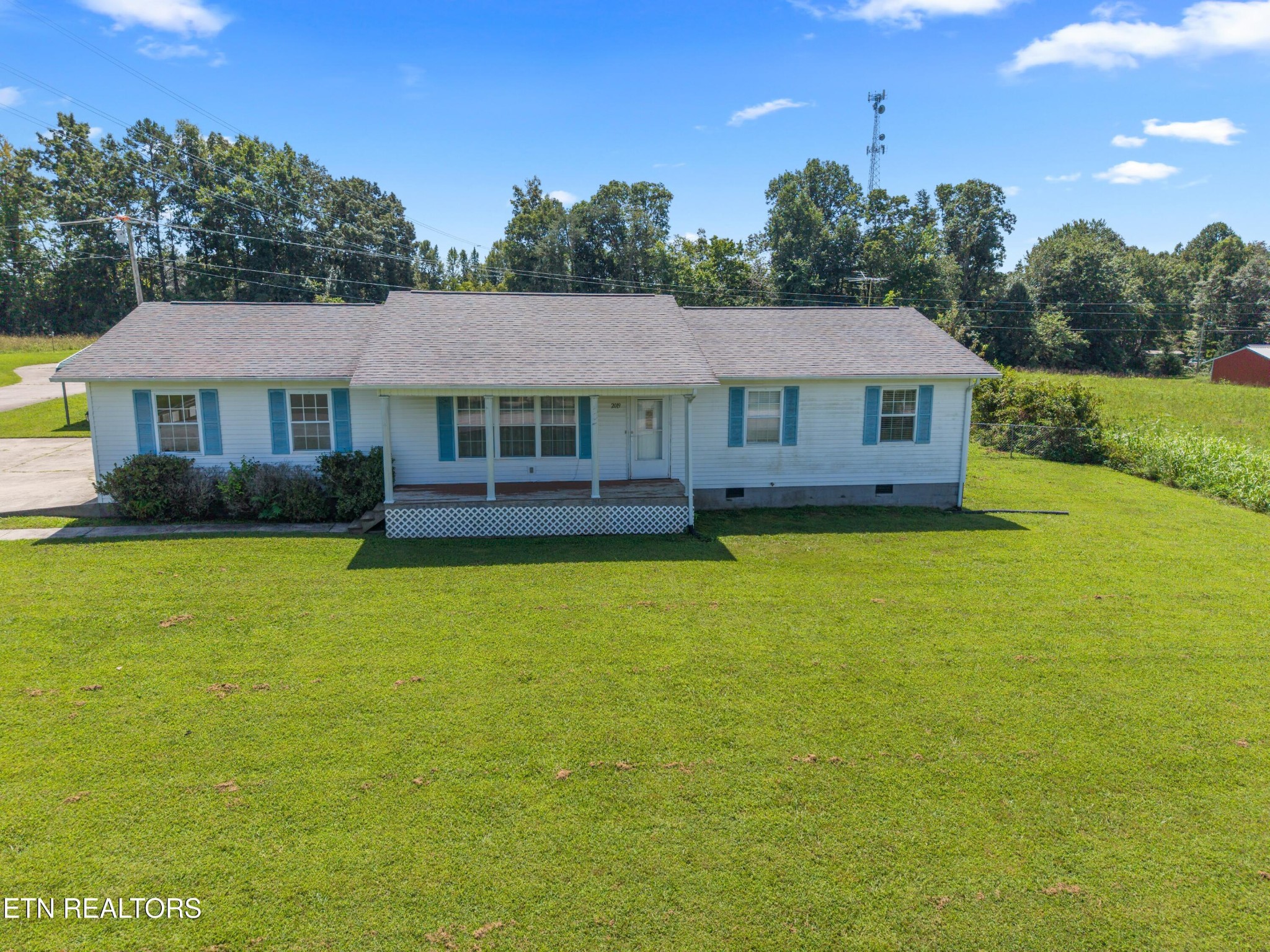 2019 Martha Washington Rd Property Photo 1