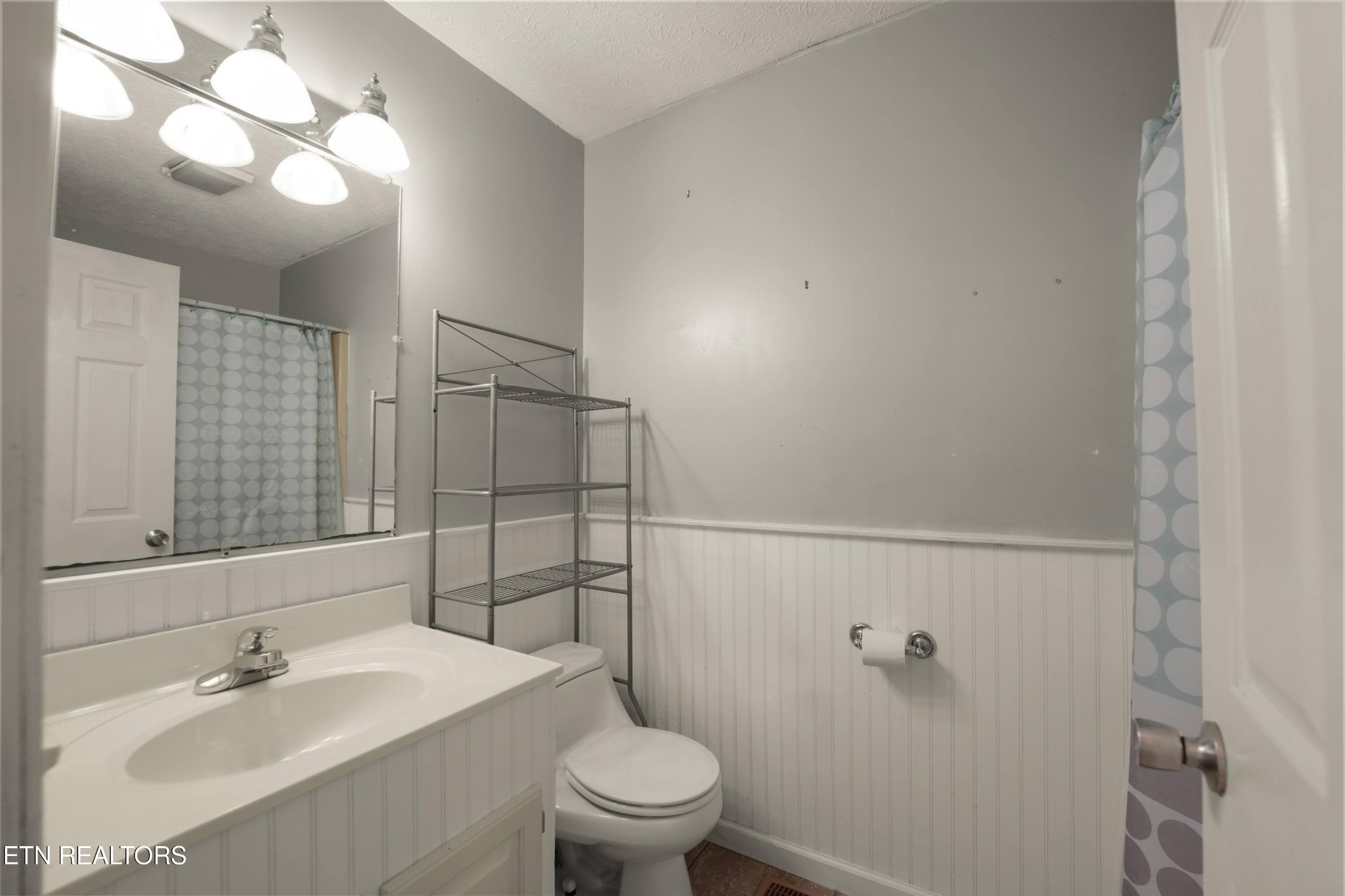 2019 Martha Washington Rd Property Photo 17