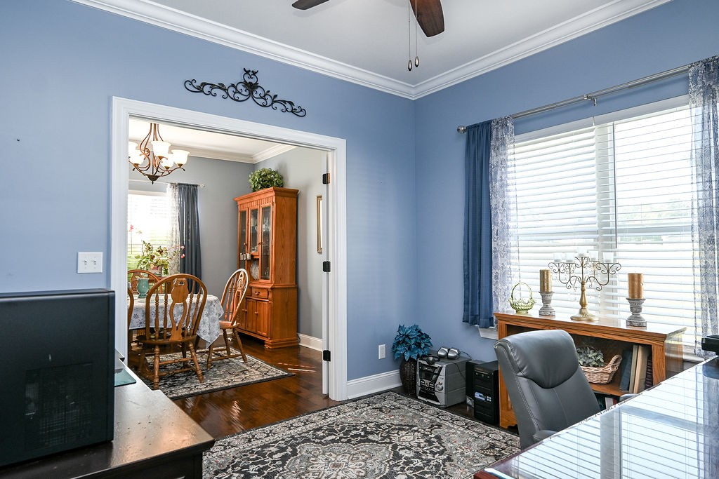 4878 Grove Park Dr, Ne Property Photo 7