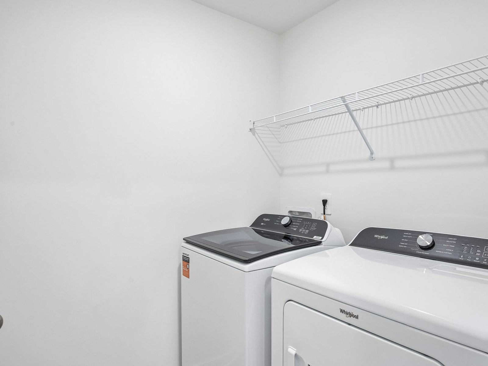 2129 Craven Pl Property Photo 6