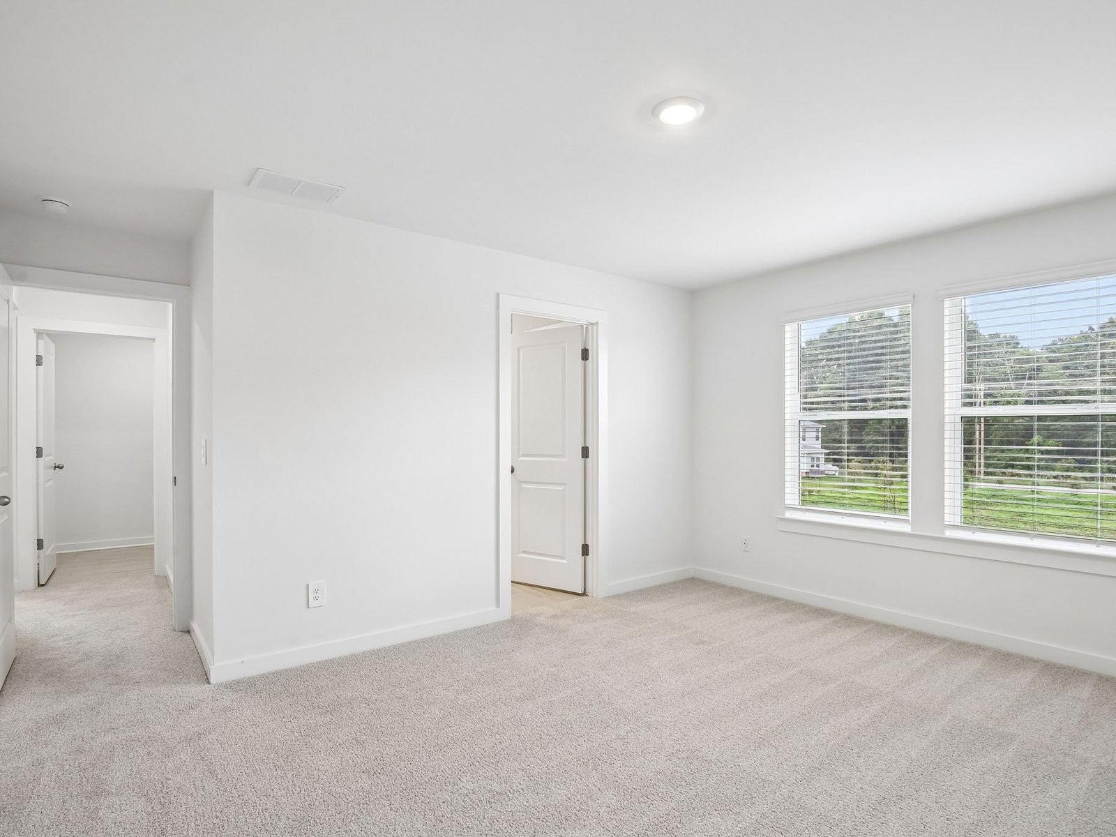 2129 Craven Pl Property Photo 7
