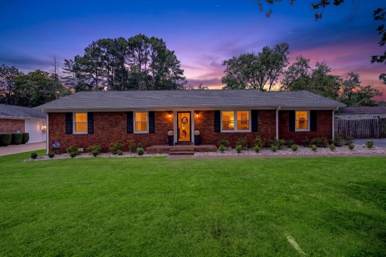 1311 Trinity Dr