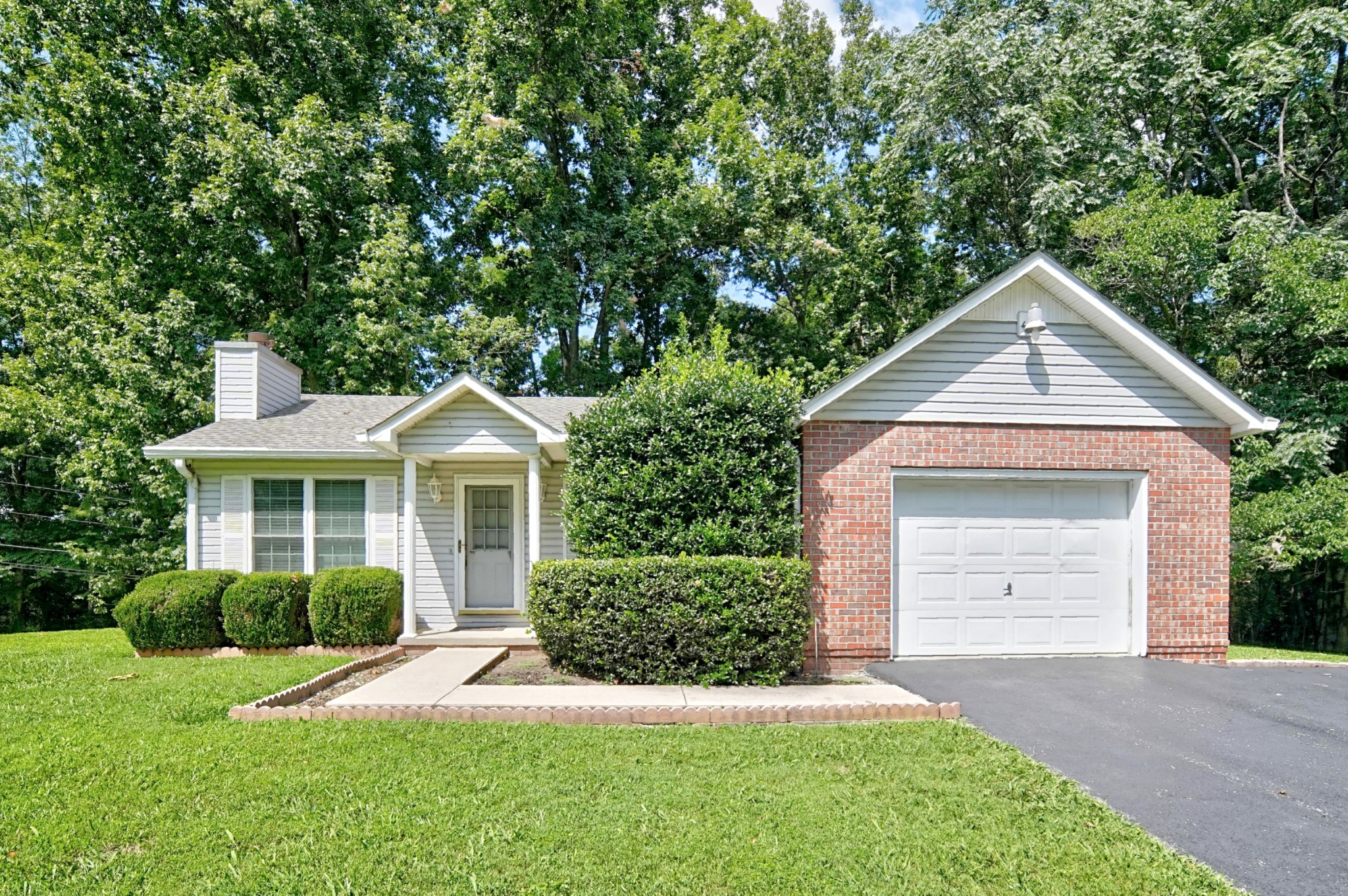 1669 Boone Drive Property Photo 1