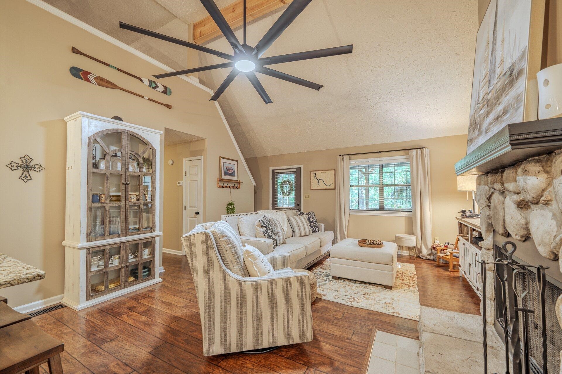 25 Pickwick Woods Cv Property Photo 6